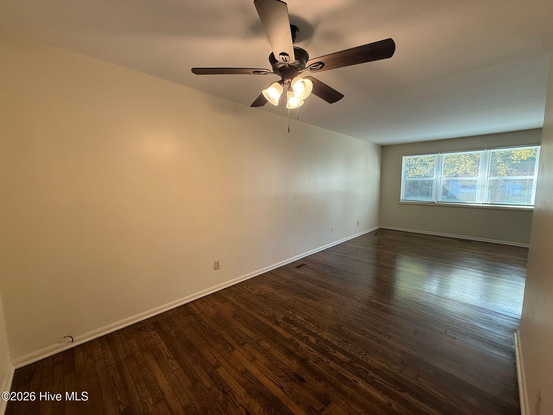 602 Maple Street Property Photo 4