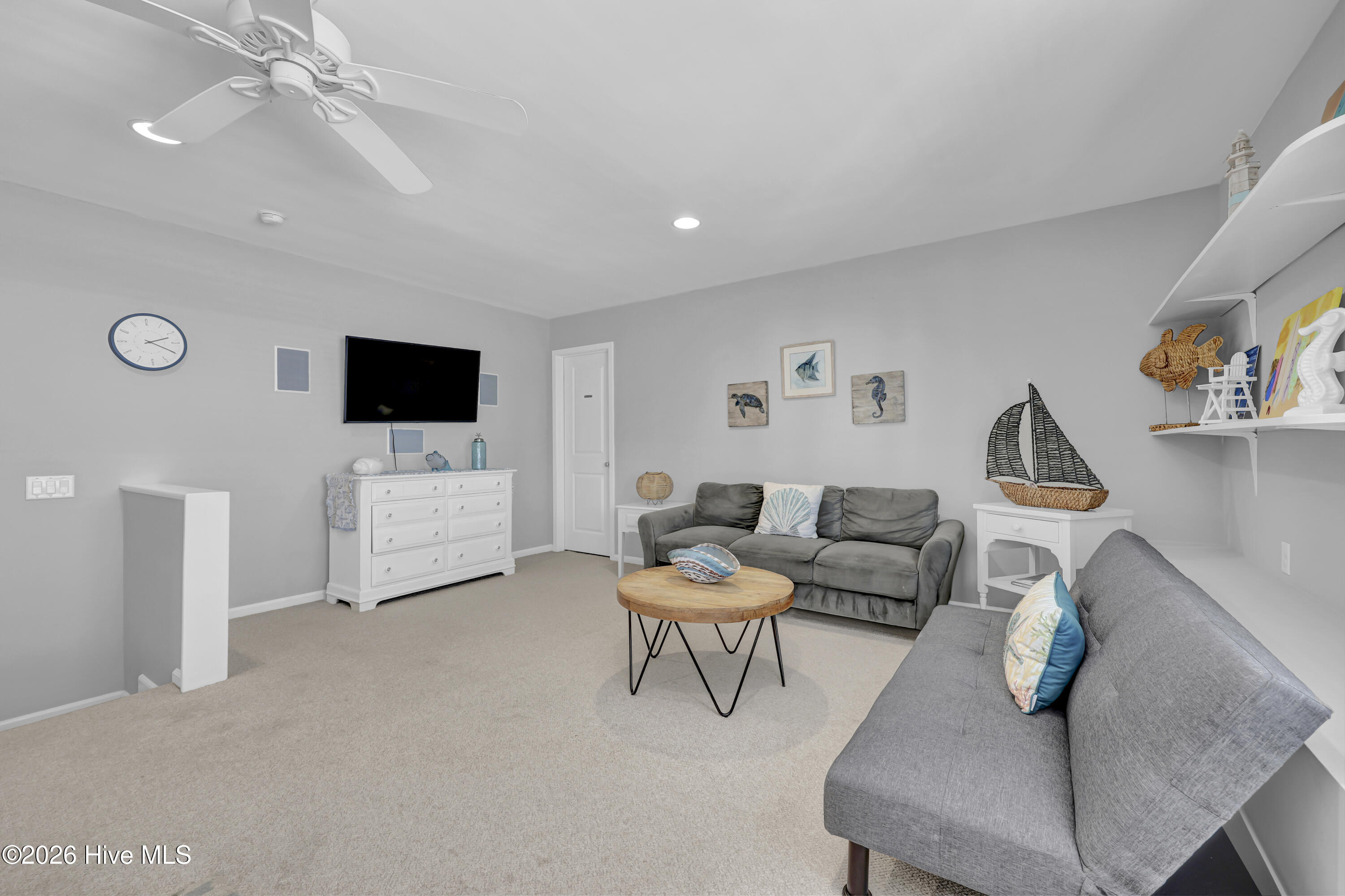 108 S Lumina Avenue A Property Photo 32