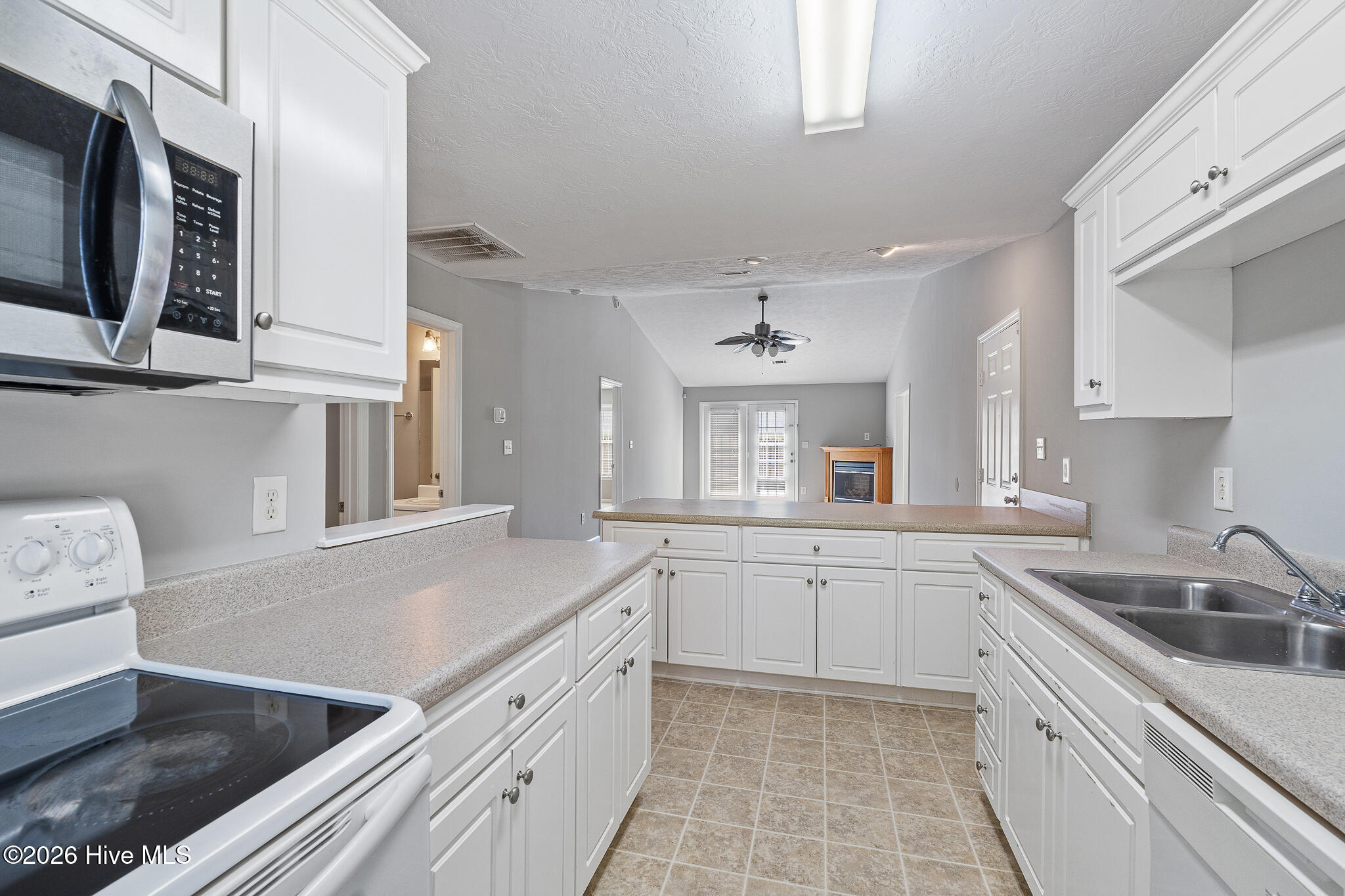 1232 Longpoint Drive Property Photo 5