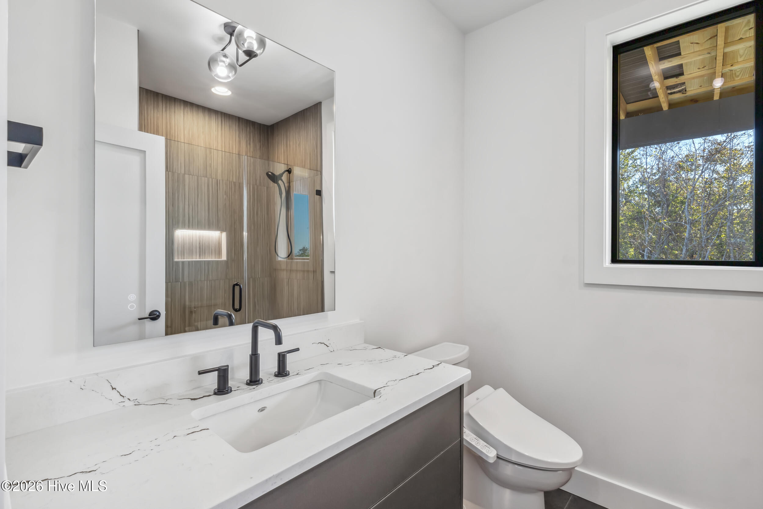 83 Paris Pointe Property Photo 35