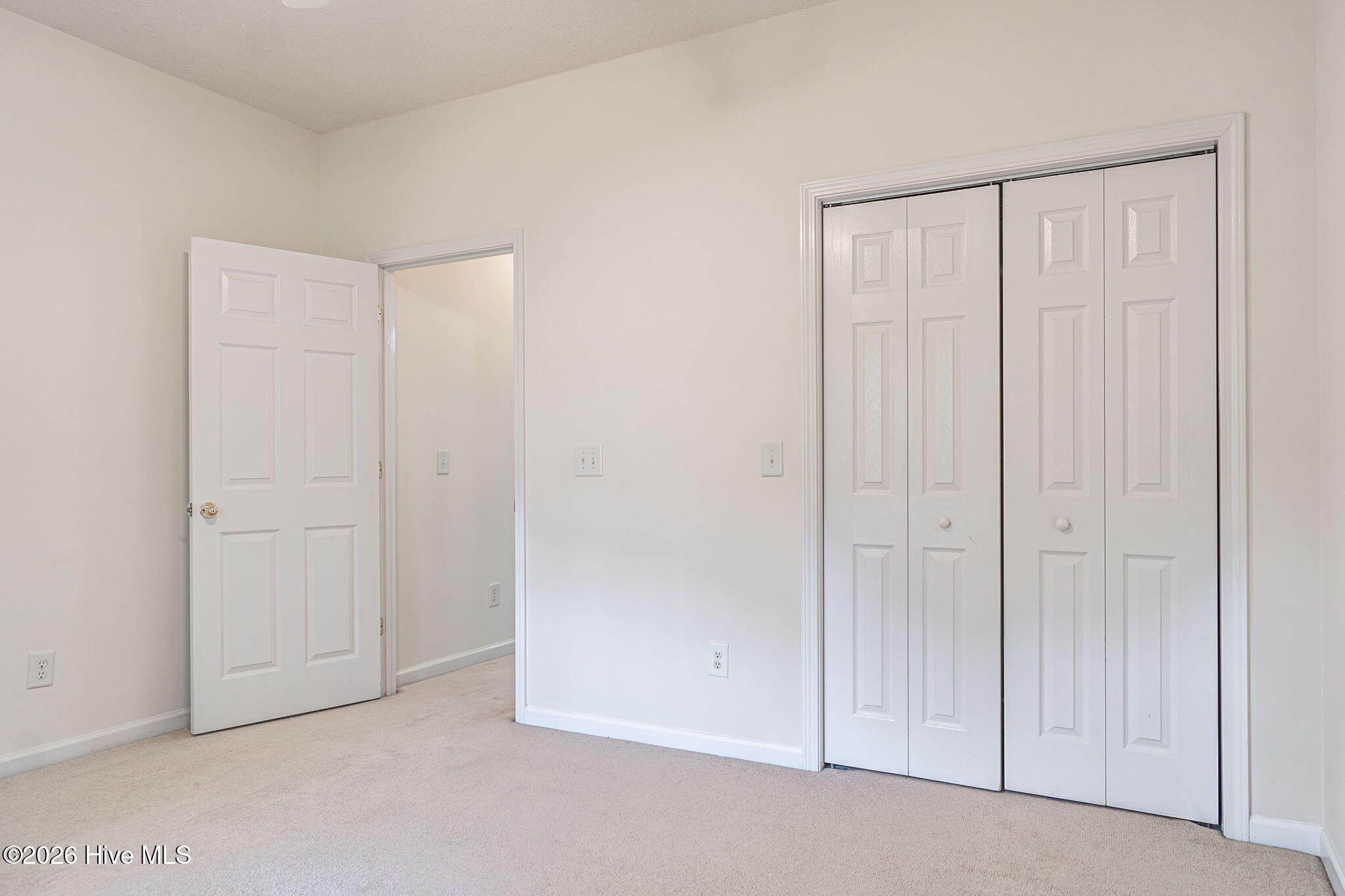2 Ice Court Property Photo 22