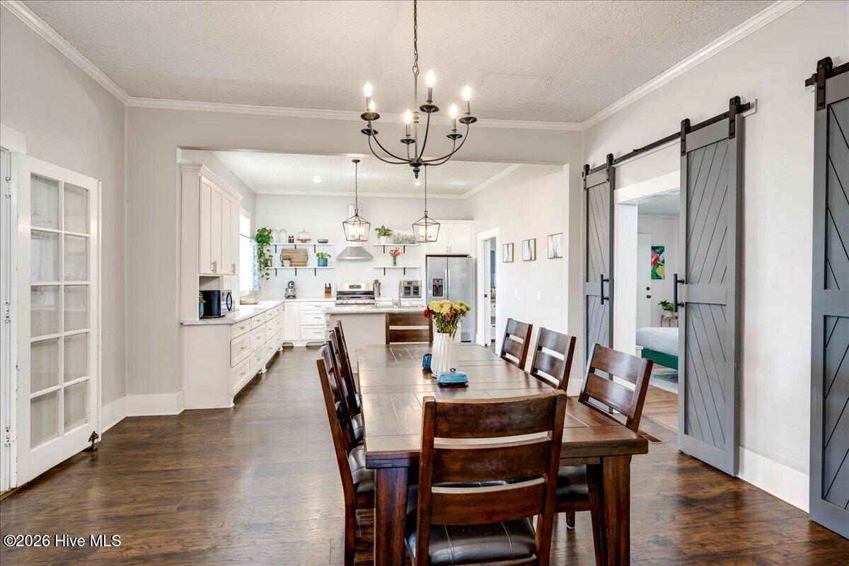 307 W 7th Street Property Photo 13