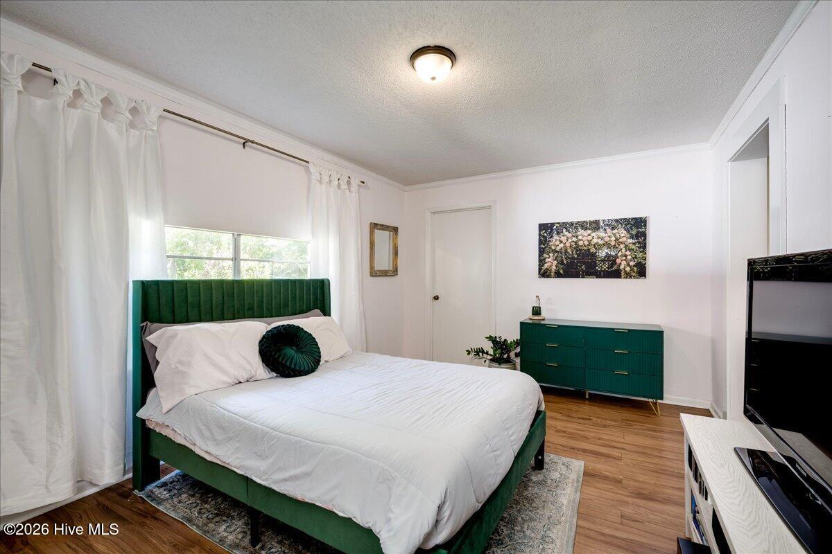 307 W 7th Street Property Photo 19