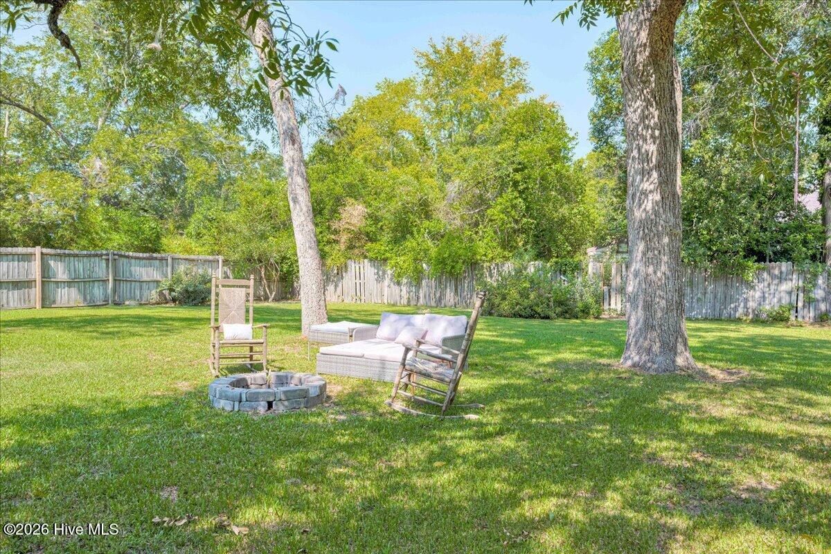 307 W 7th Street Property Photo 37