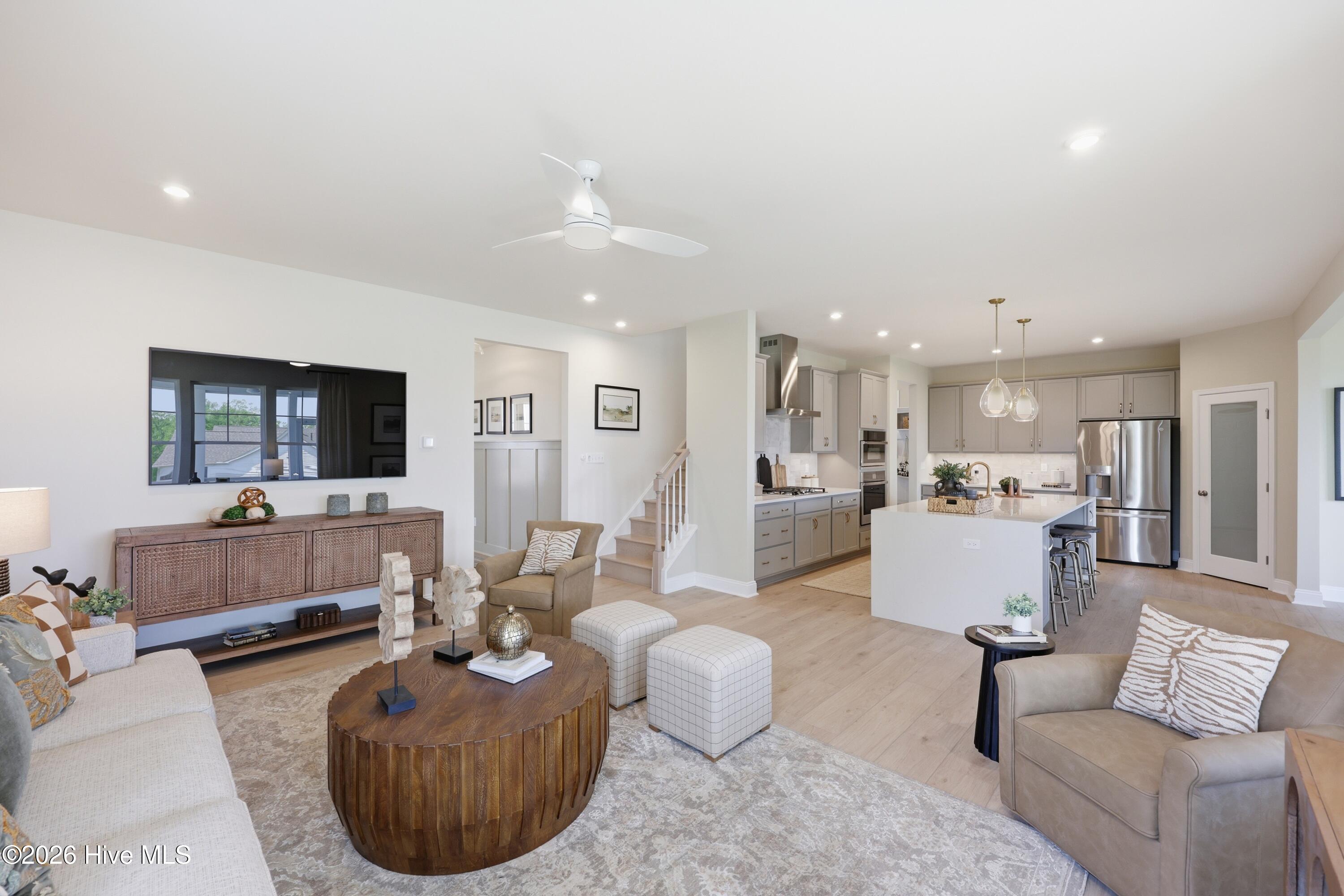 1048 Fawn Valley Way Property Photo 4