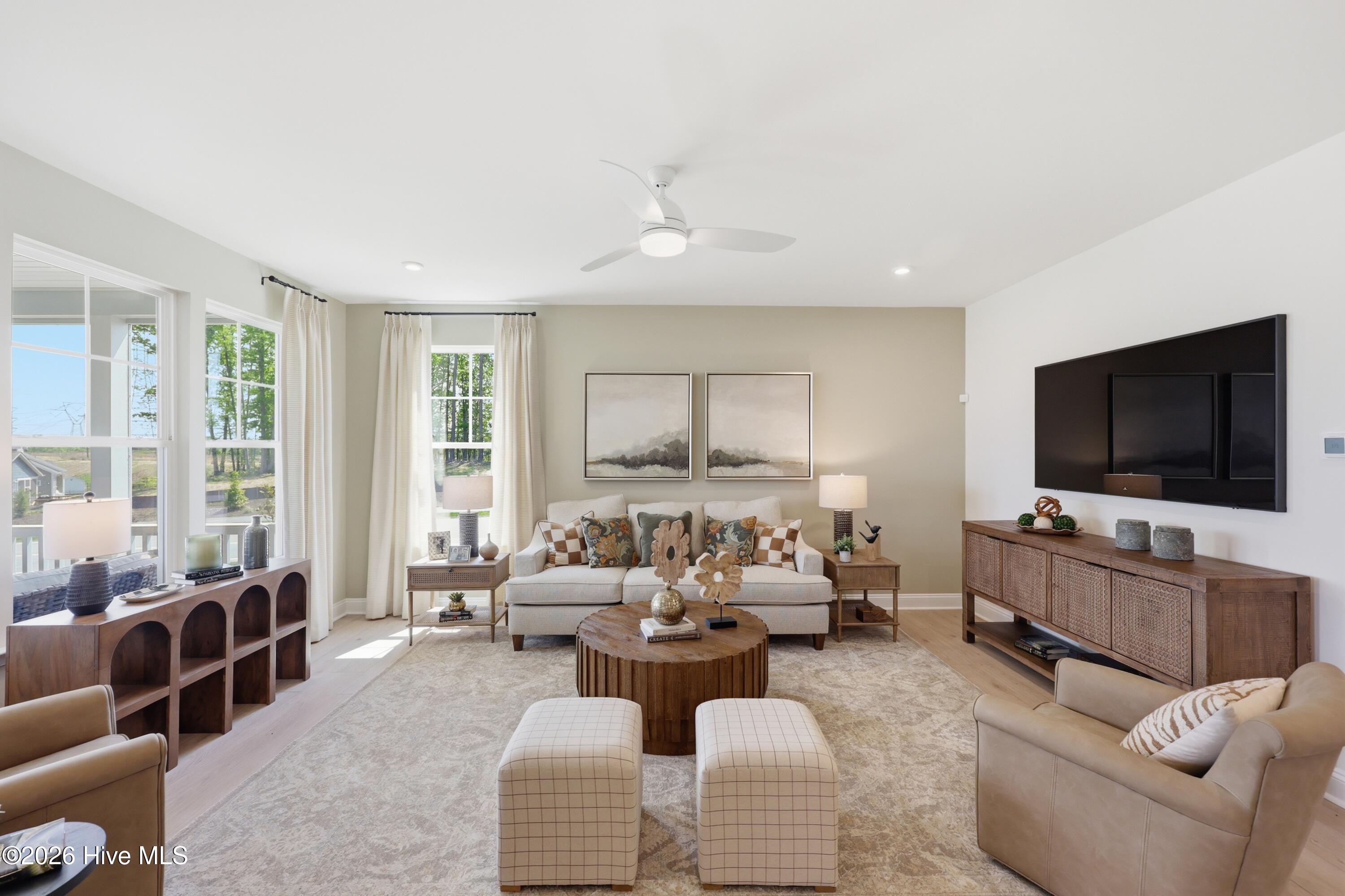 1048 Fawn Valley Way Property Photo 6