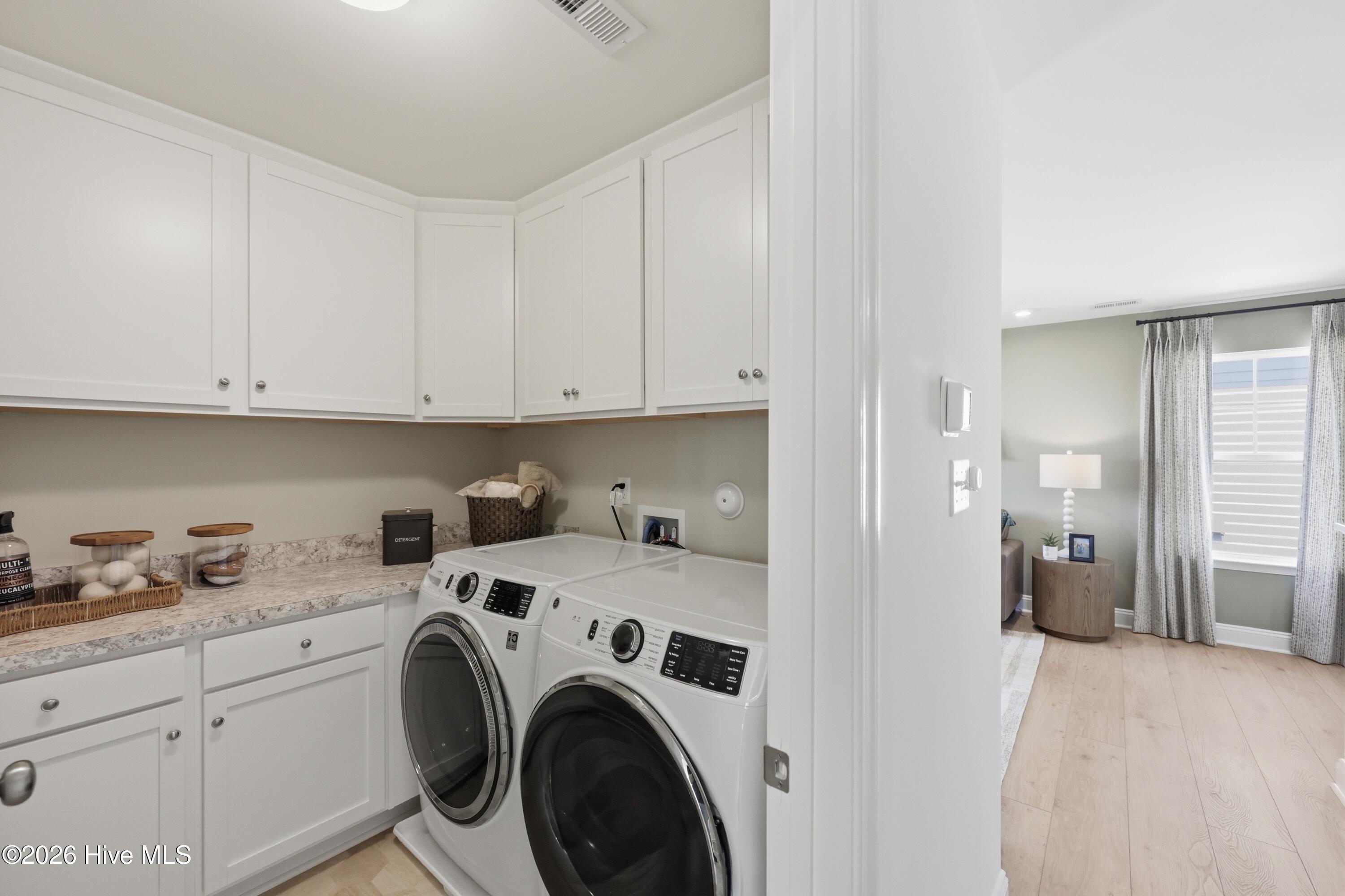 1048 Fawn Valley Way Property Photo 34