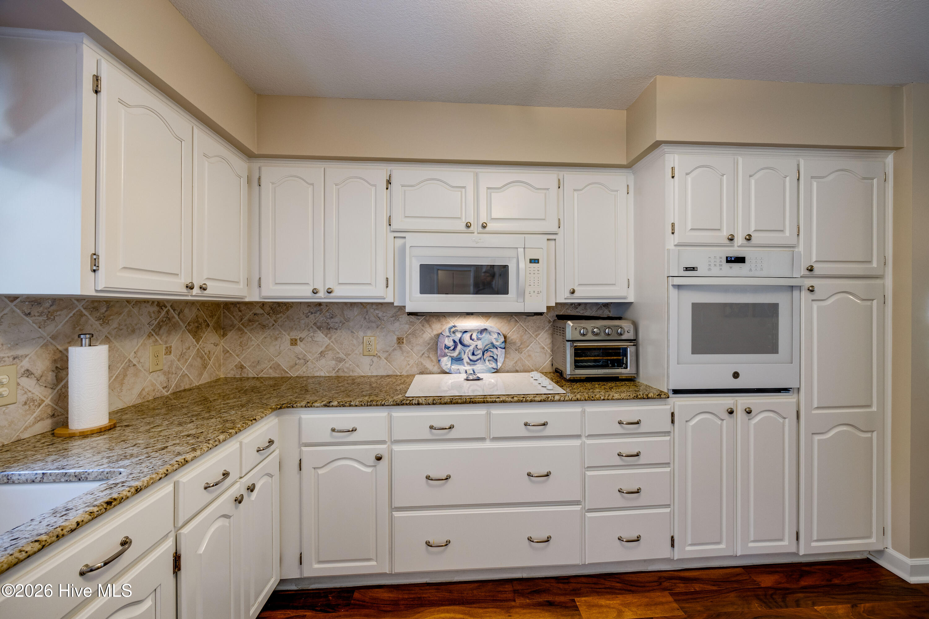 320 S Wedgewood Drive Property Photo 10