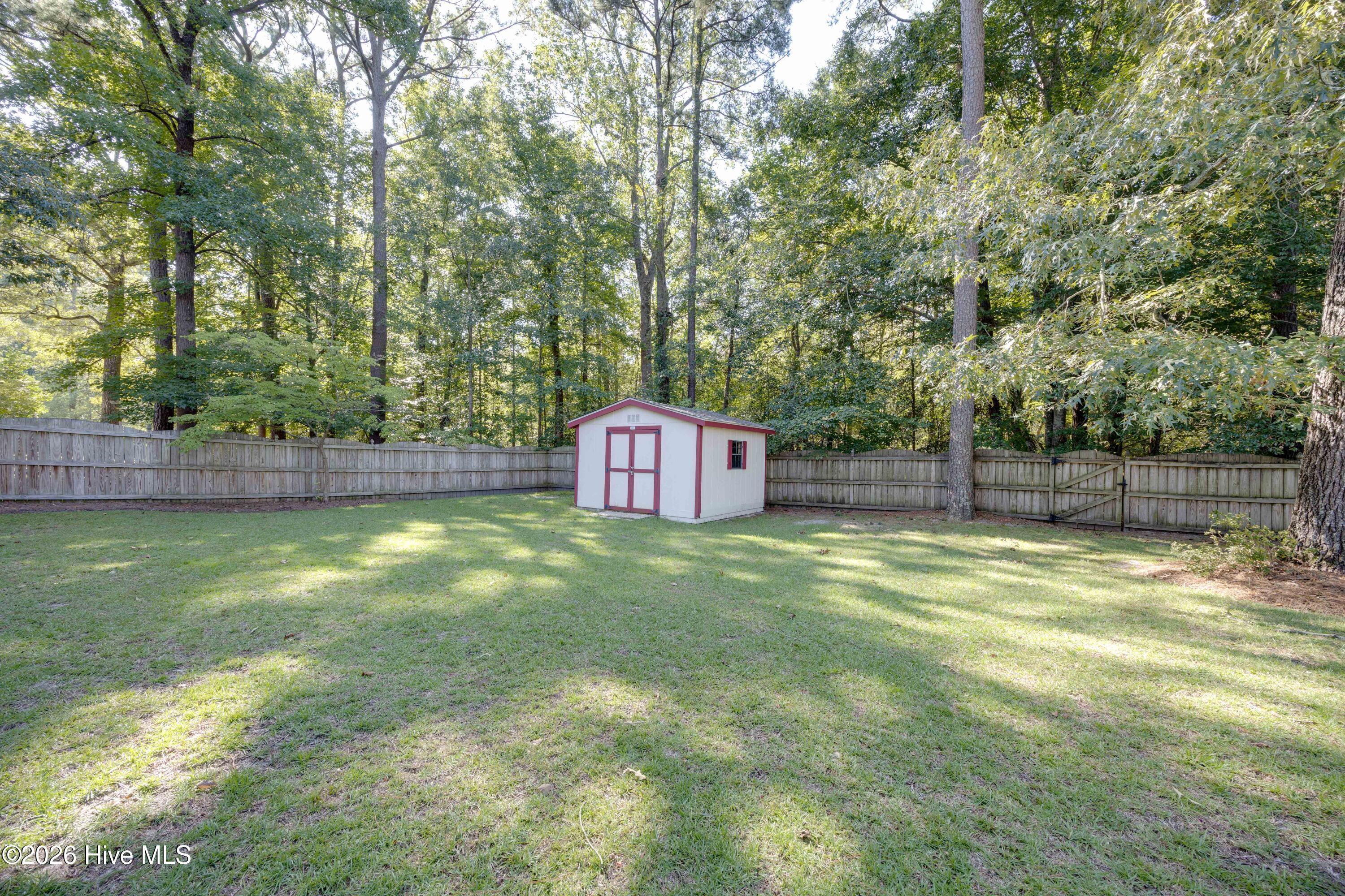 320 S Wedgewood Drive Property Photo 30