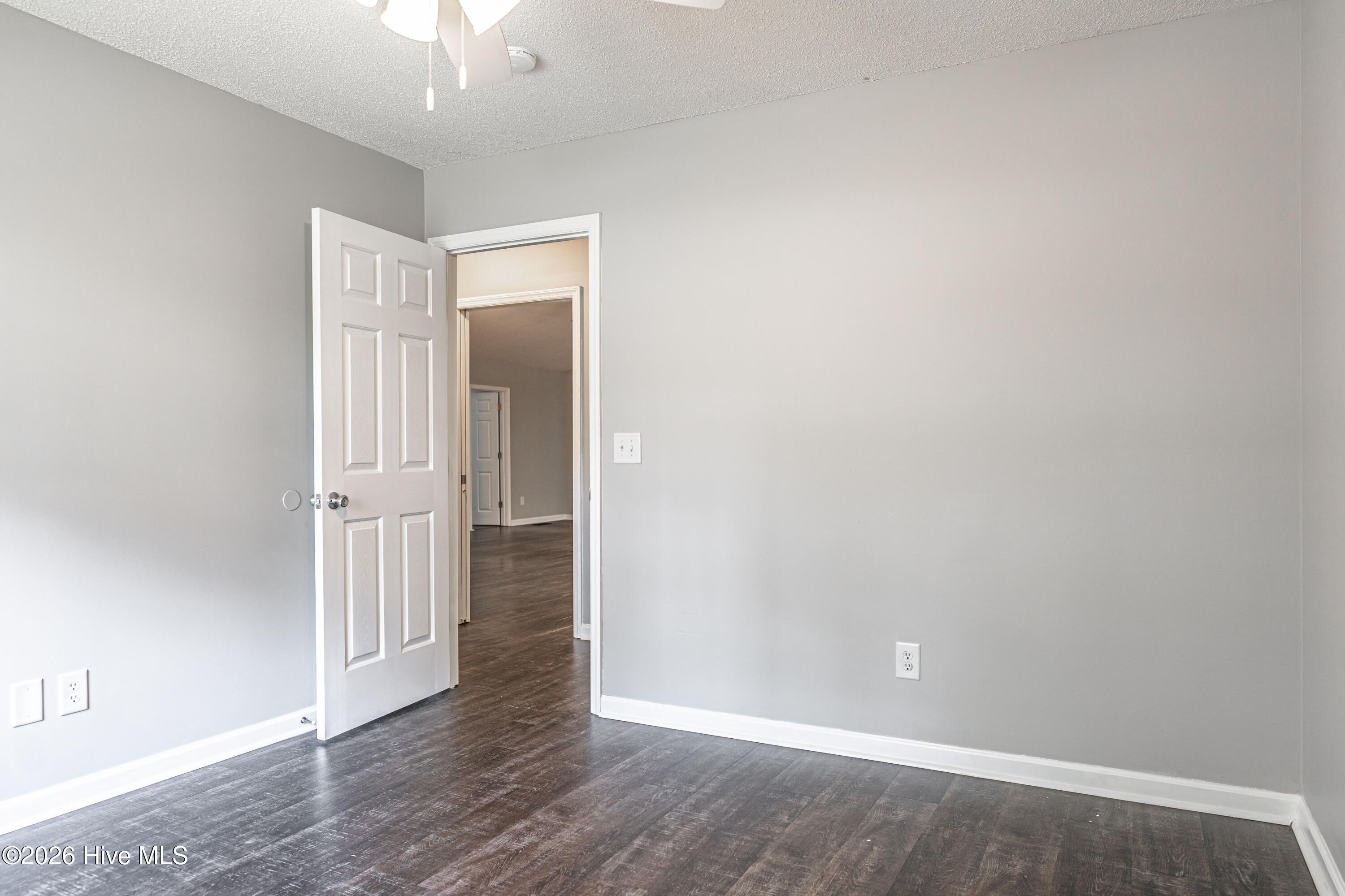 102 Sheffield Lane Property Photo 27