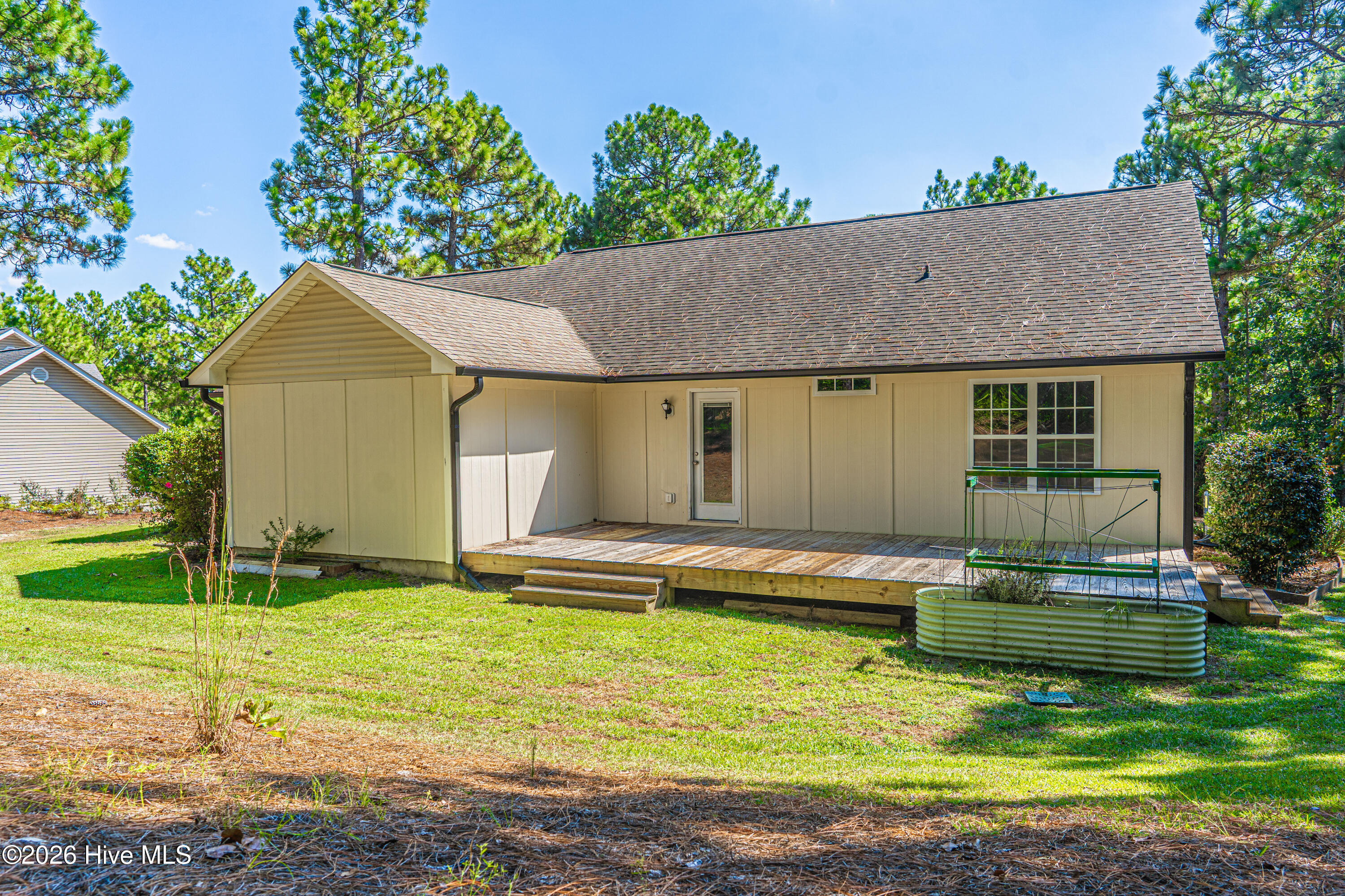 102 Sheffield Lane Property Photo 35