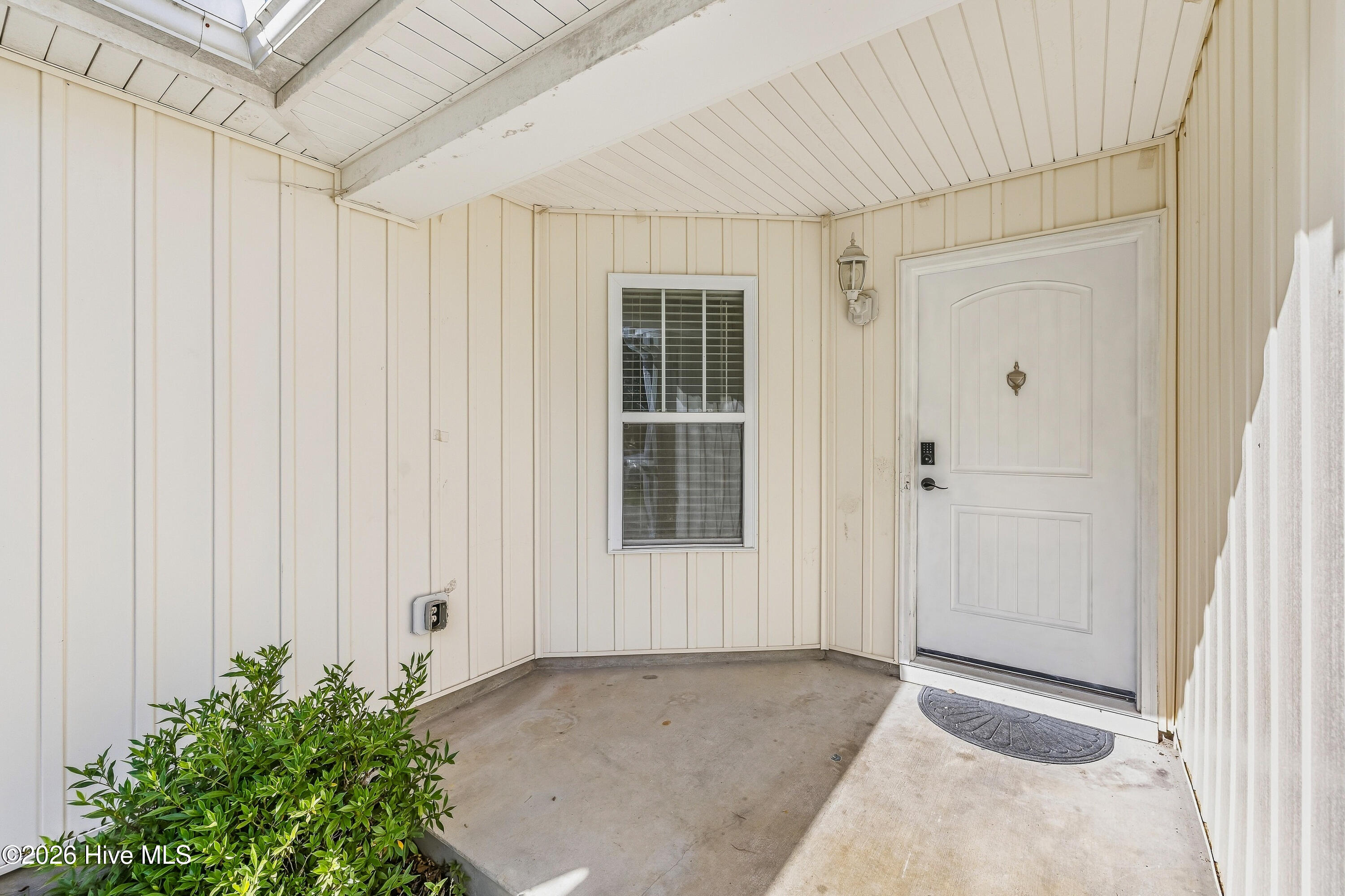 9108 Arden Road Ne Property Photo 2