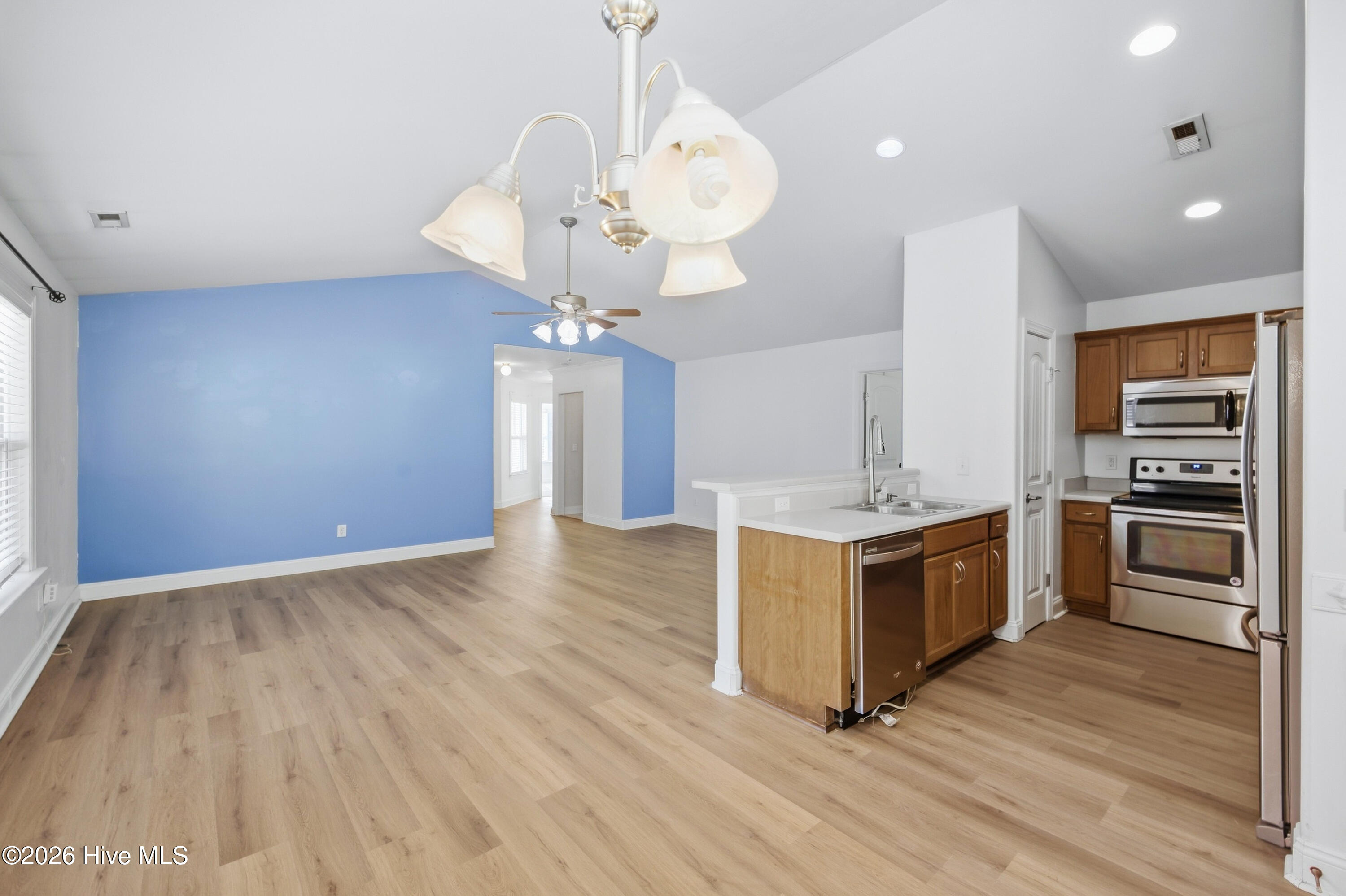 9108 Arden Road Ne Property Photo 5