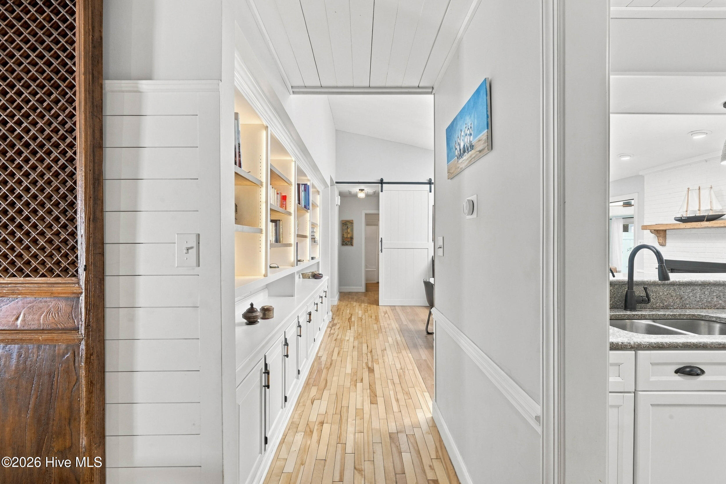 613 Ravenswood Road Property Photo 12