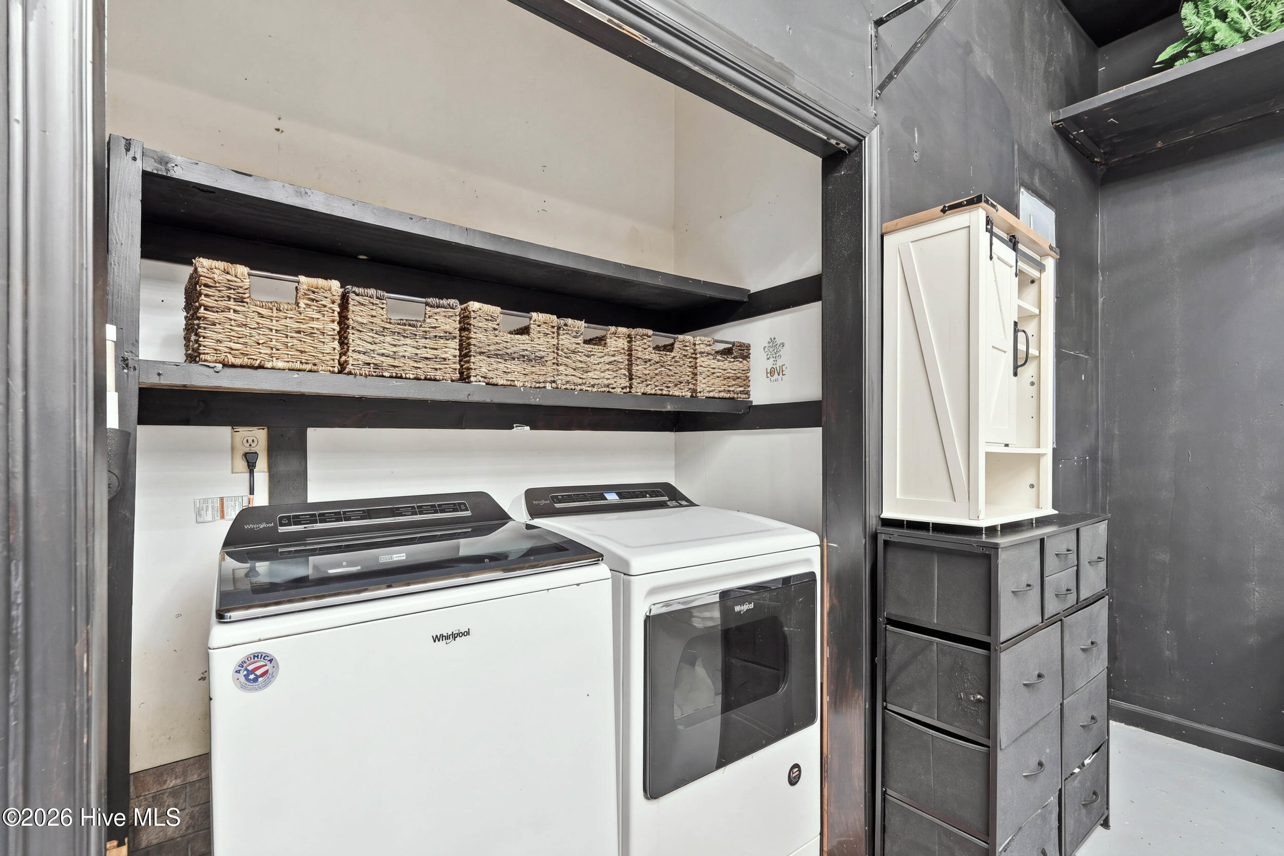 613 Ravenswood Road Property Photo 73