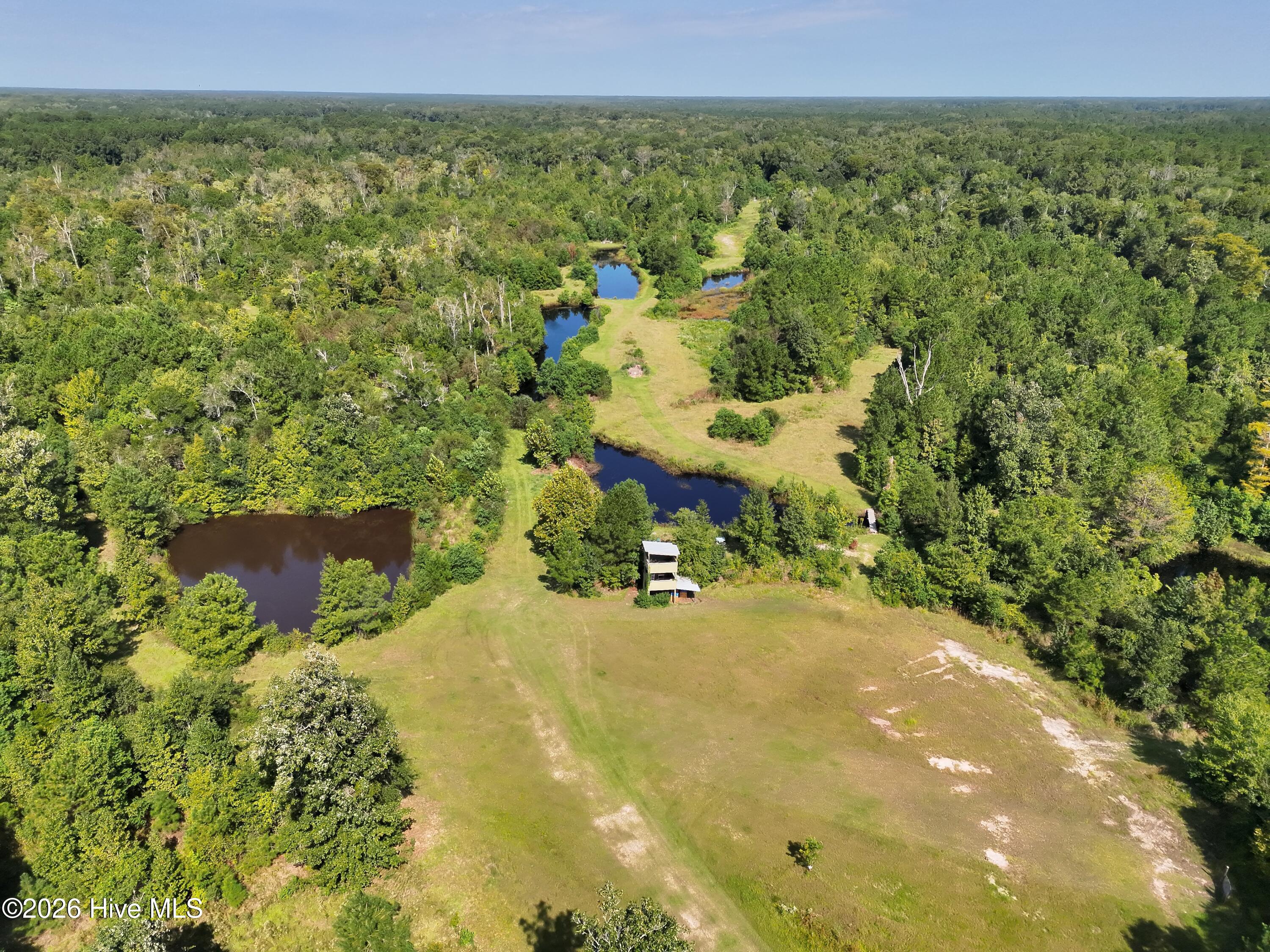 466 Indigo E Property Photo 9