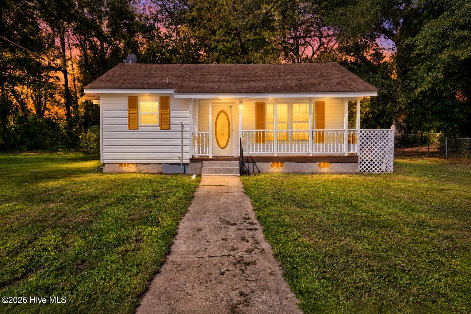 304 Gum Avenue Property Photo 1