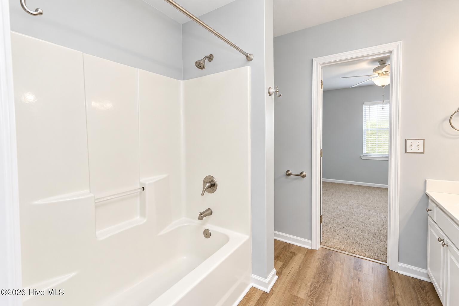 702 Courtyard E Property Photo 12