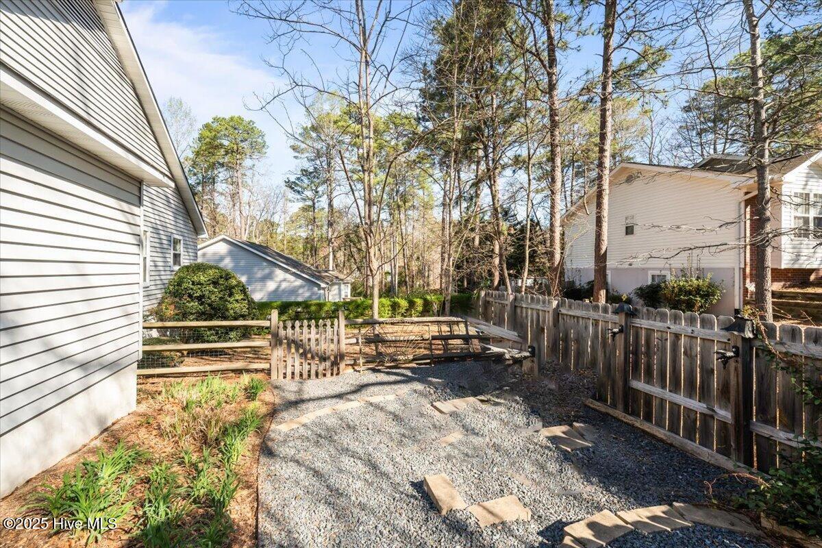 405 Spring Lake Drive Property Photo 30
