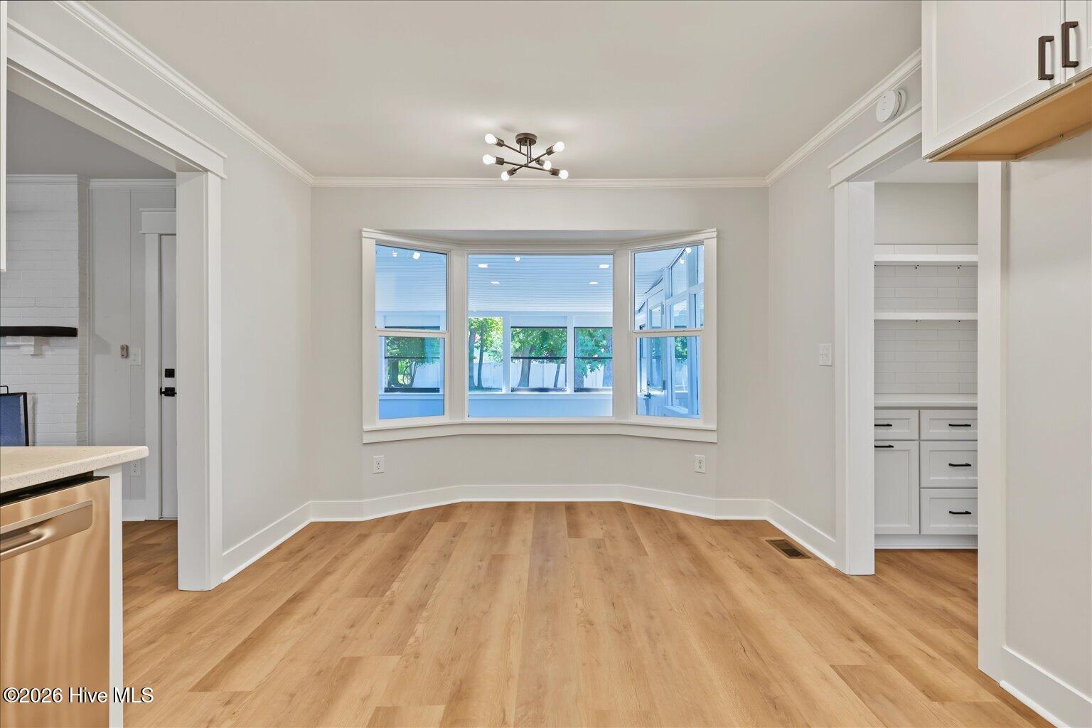 345 Scottsdale Drive Property Photo 13