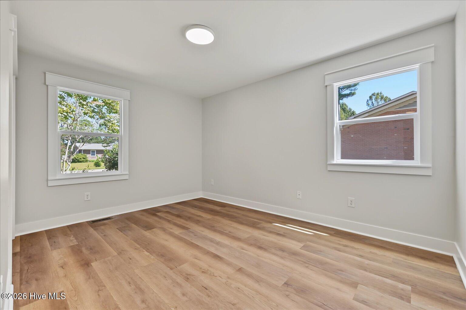 345 Scottsdale Drive Property Photo 40