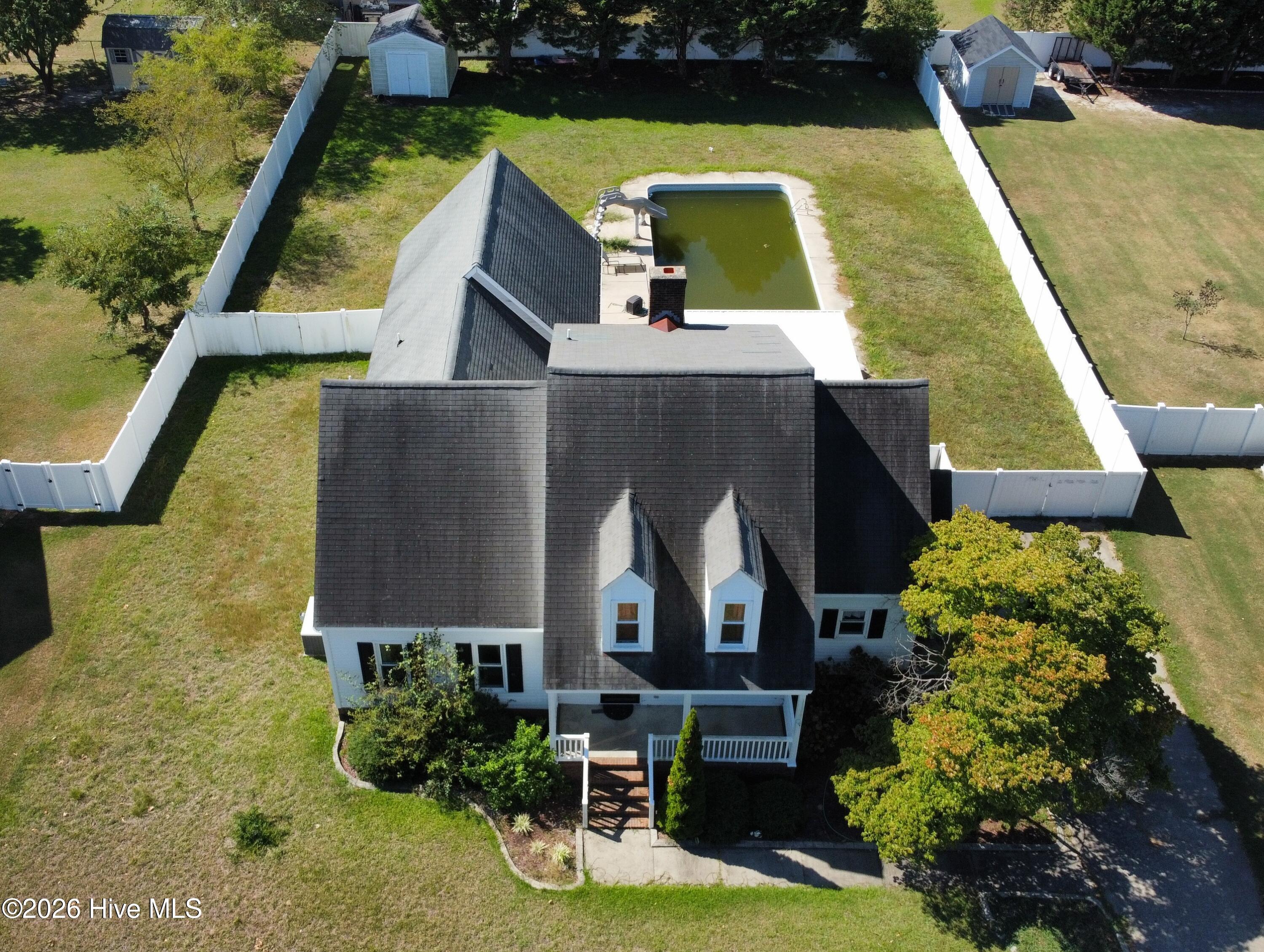 4511 Bobwhite Trail N
