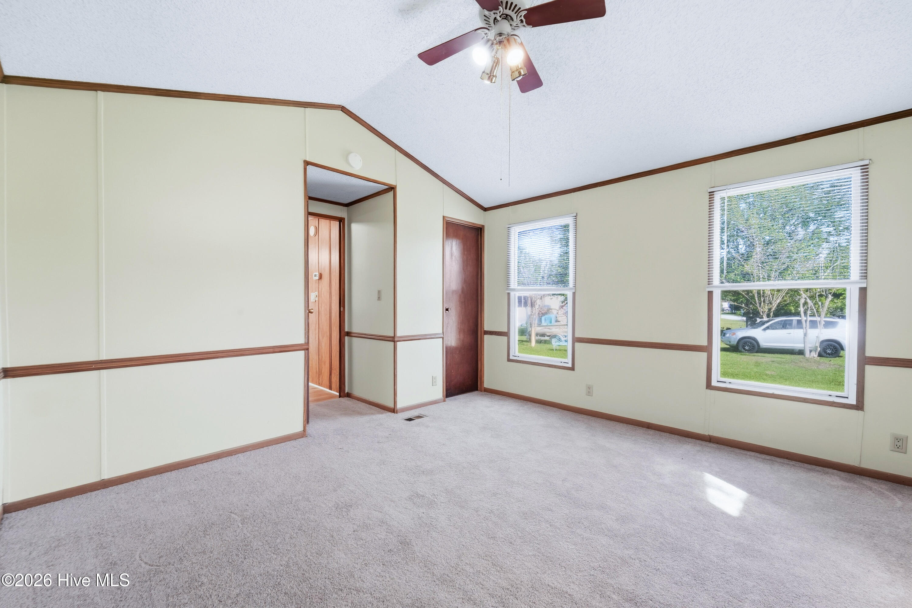 125 Seashore Drive Property Photo 8