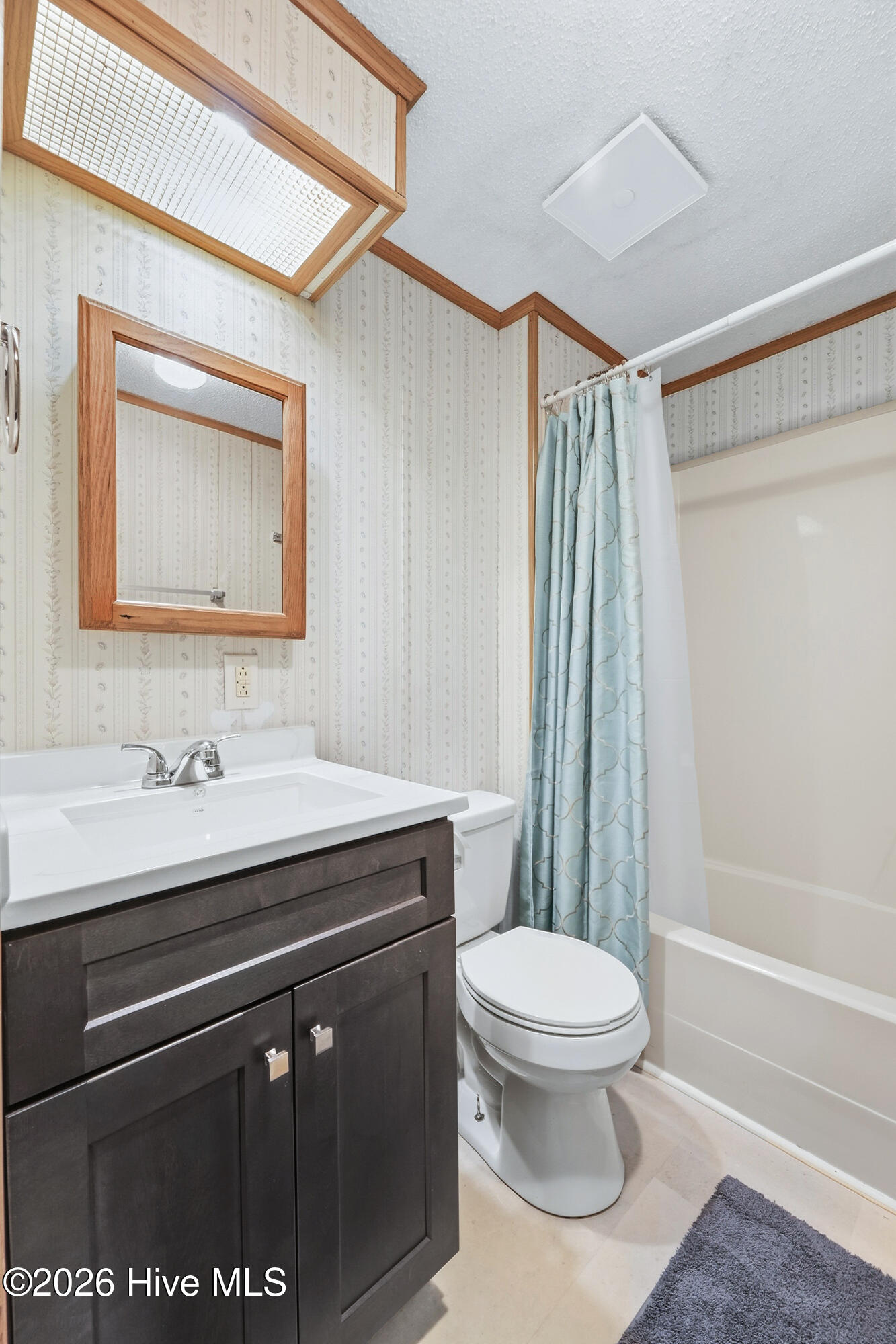 125 Seashore Drive Property Photo 11