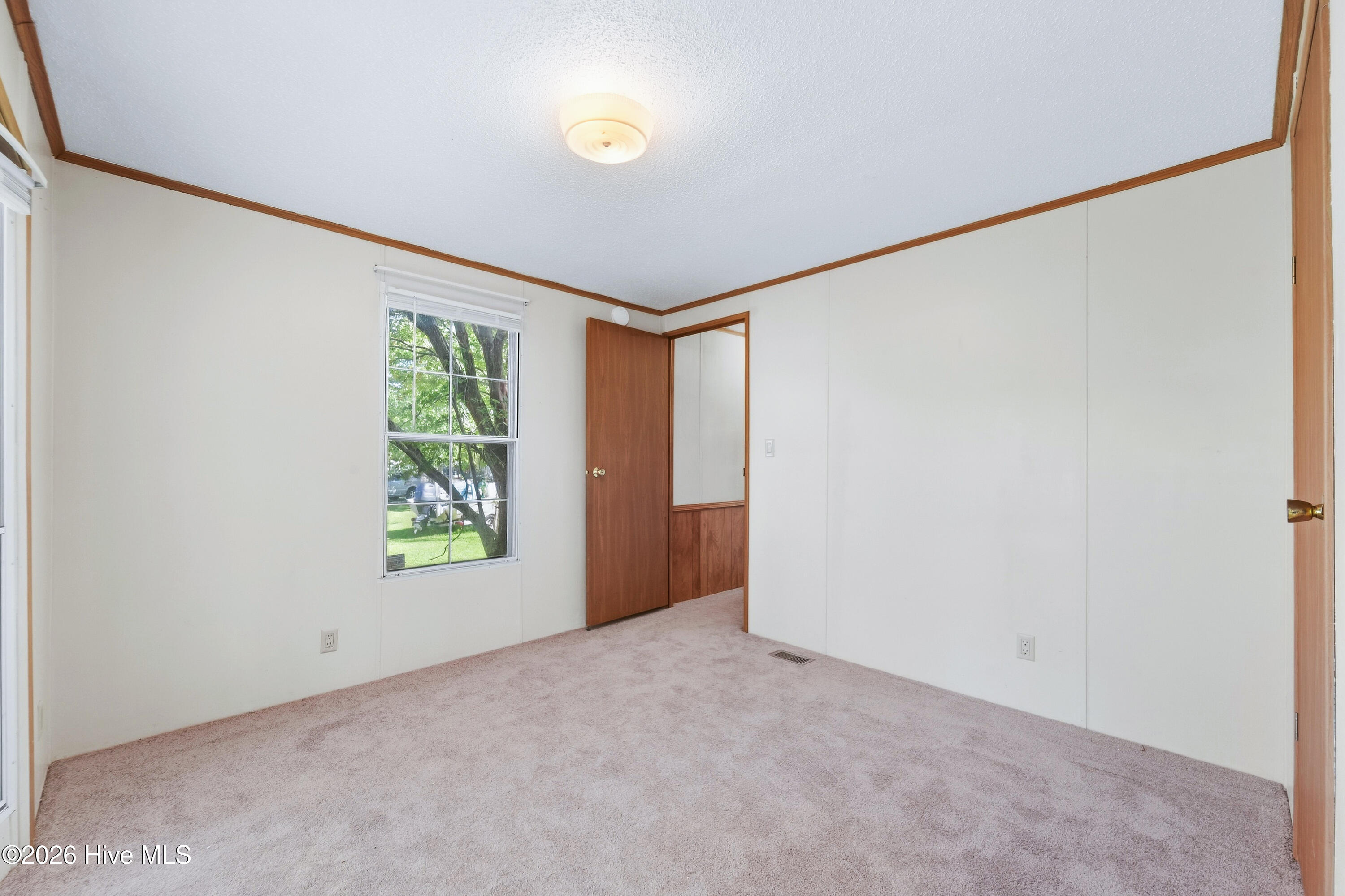 125 Seashore Drive Property Photo 14