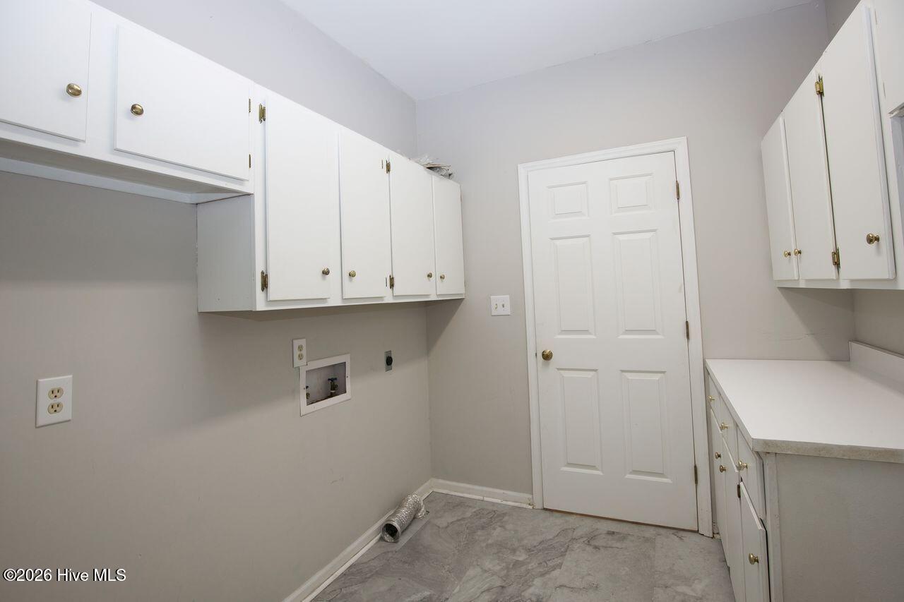 360 Spring Lake Drive Property Photo 16