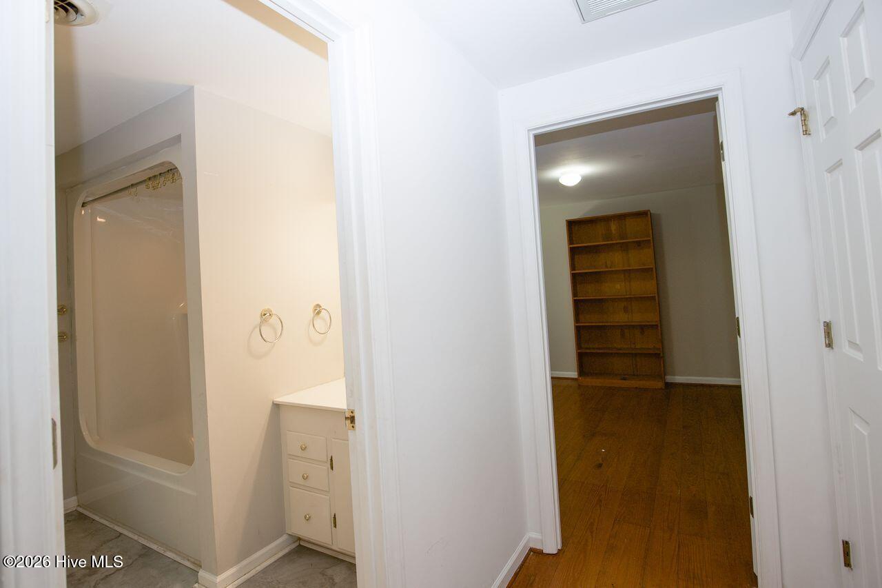 360 Spring Lake Drive Property Photo 31