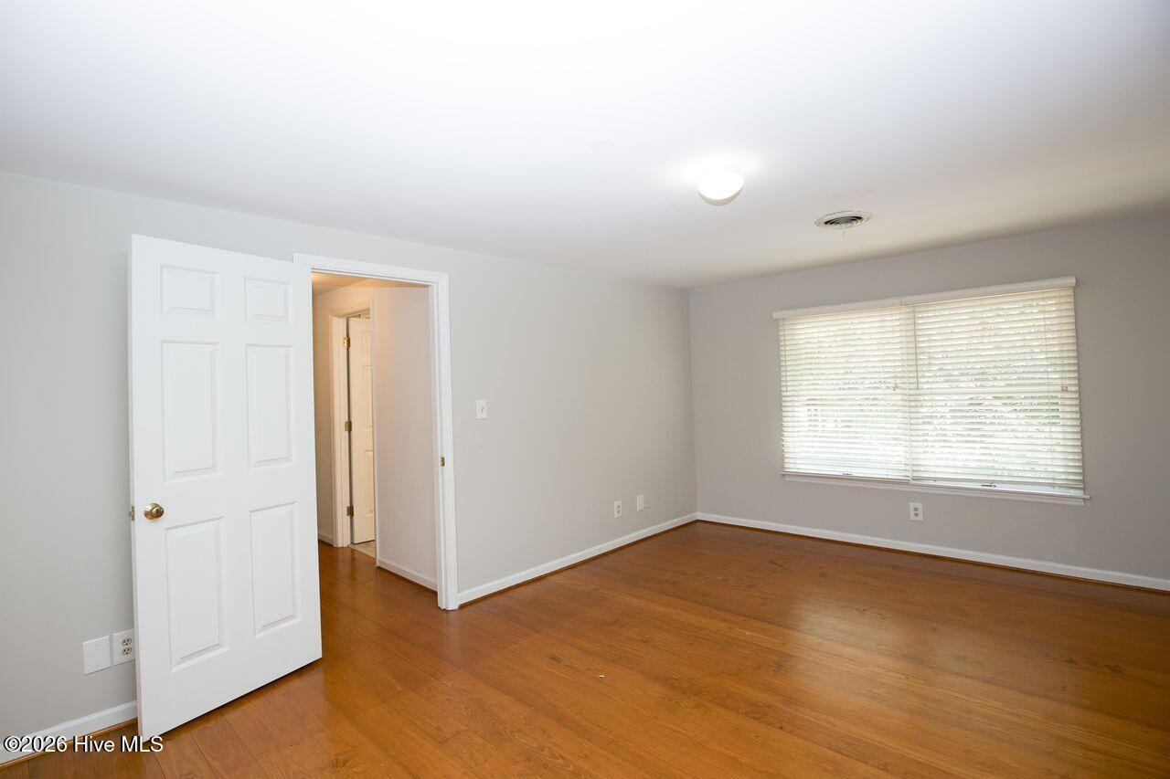 360 Spring Lake Drive Property Photo 36