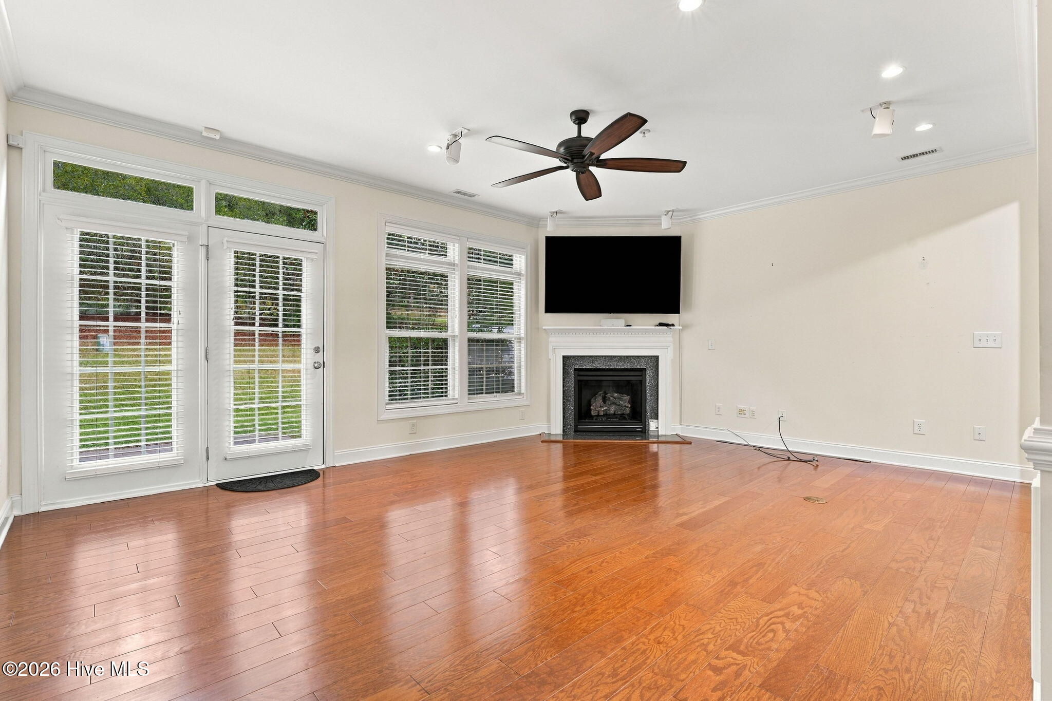 120 Shadow Creek Court Property Photo 14