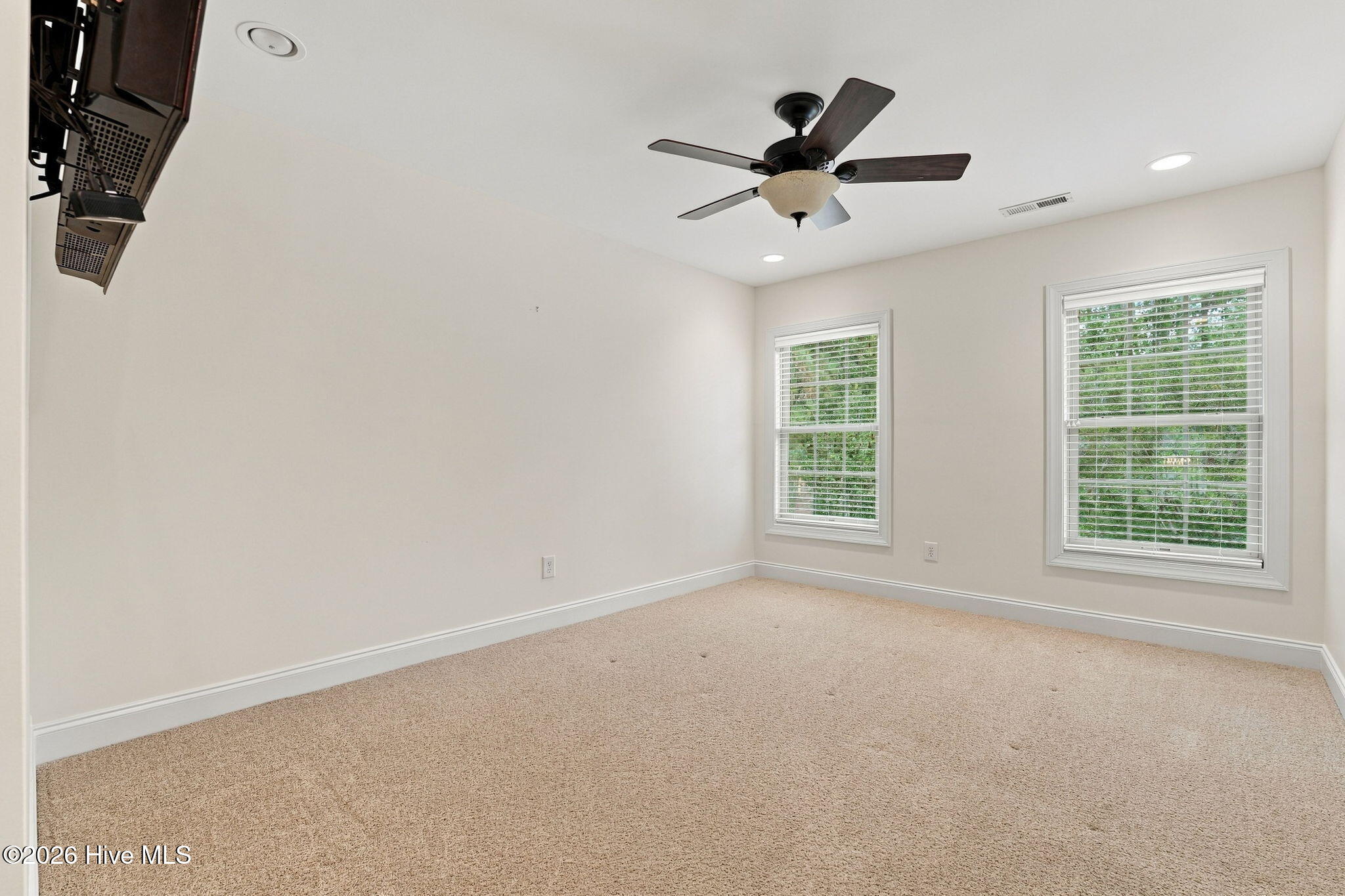 120 Shadow Creek Court Property Photo 30
