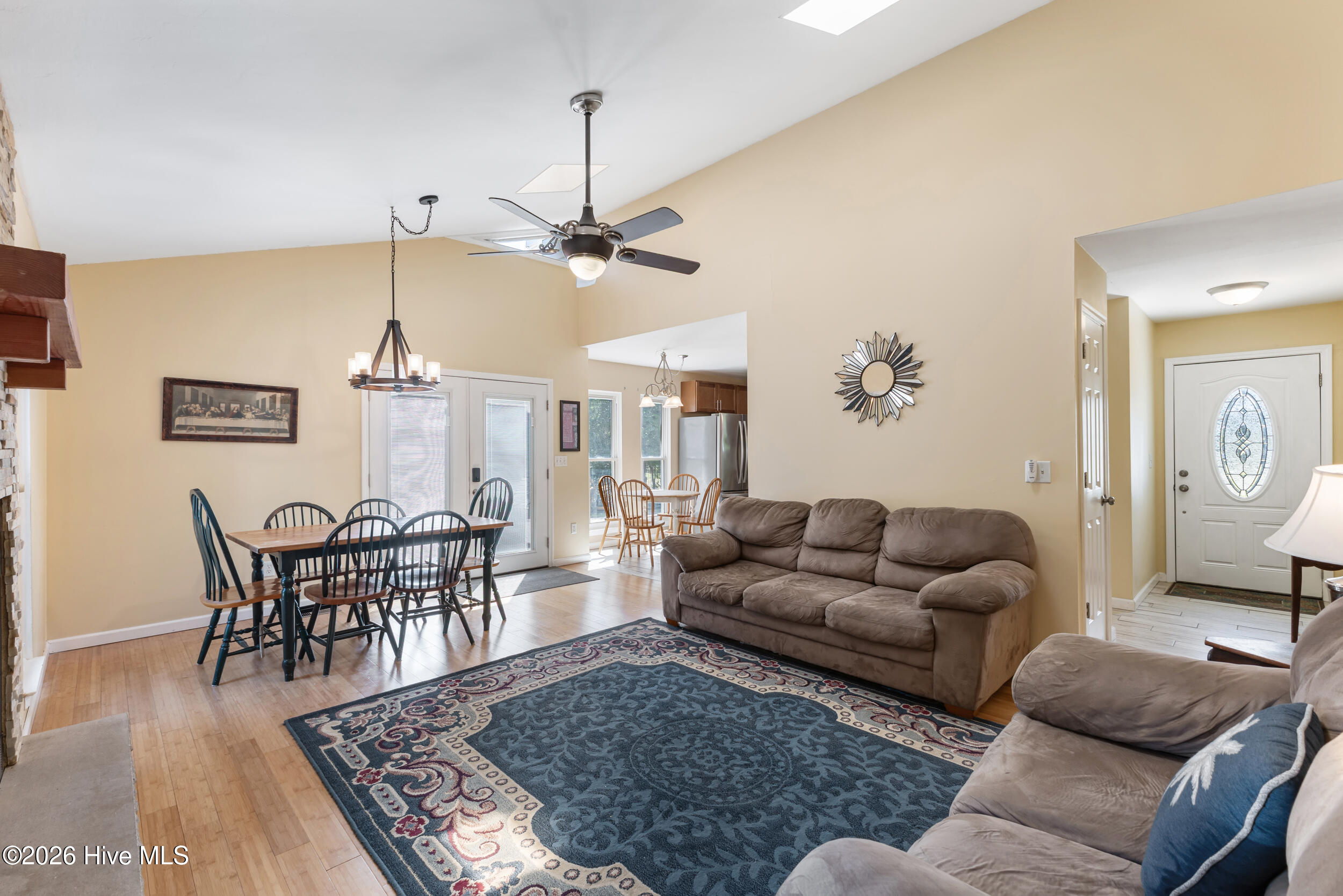 327 Green Meadows Drive Property Photo 10