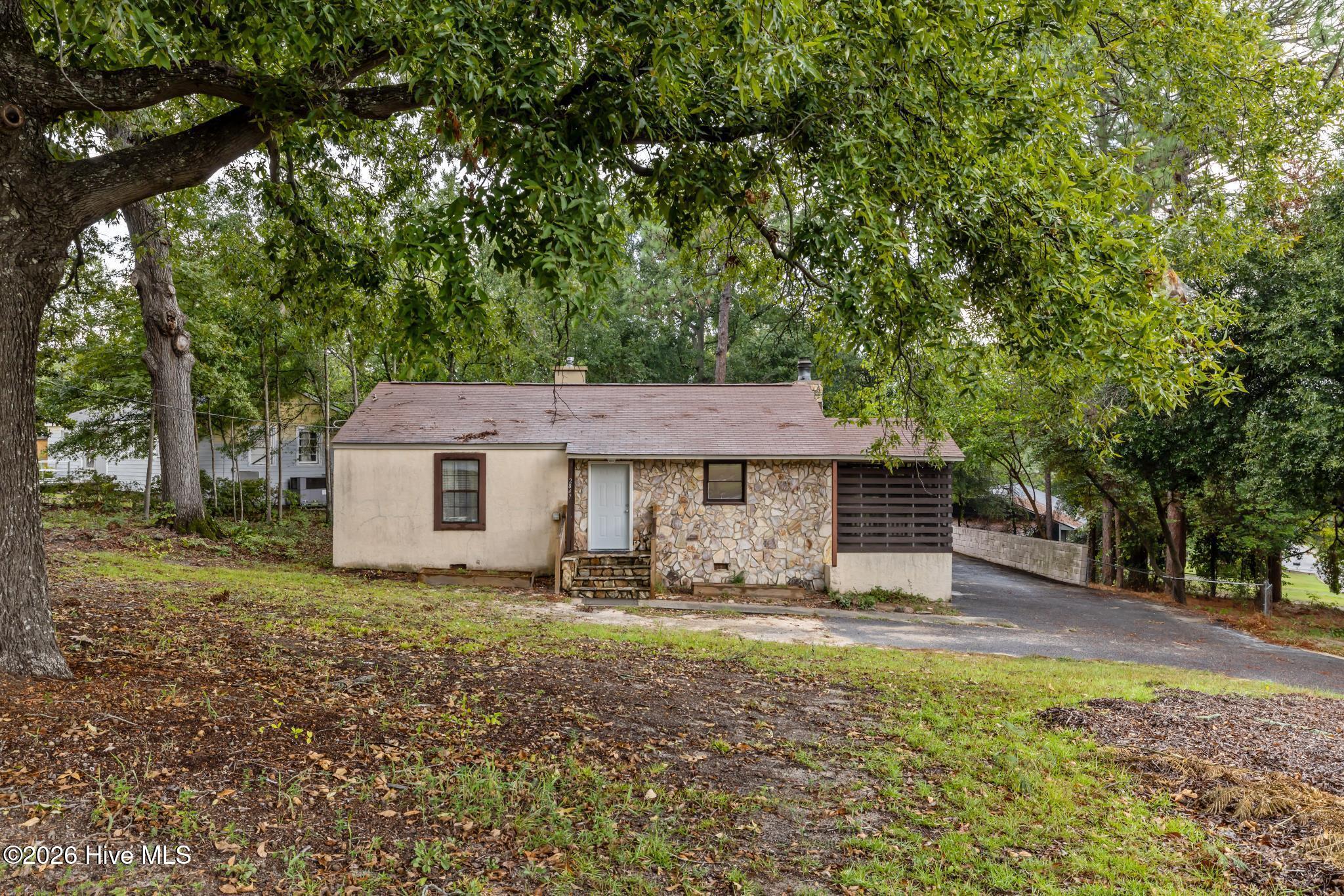 2847 Thomas Lane Property Photo 1