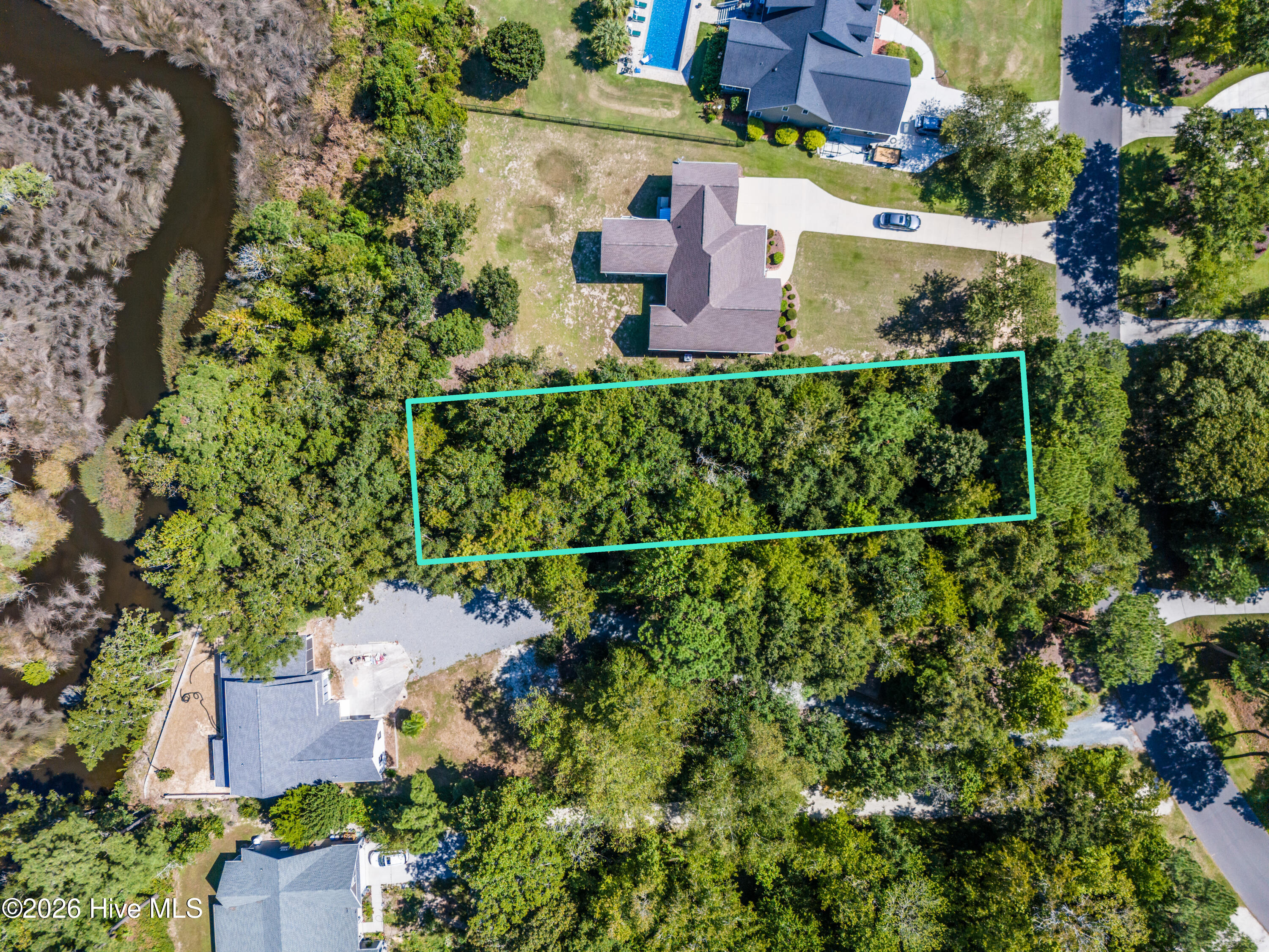 0255 255 Lakeview Drive Property Photo 6