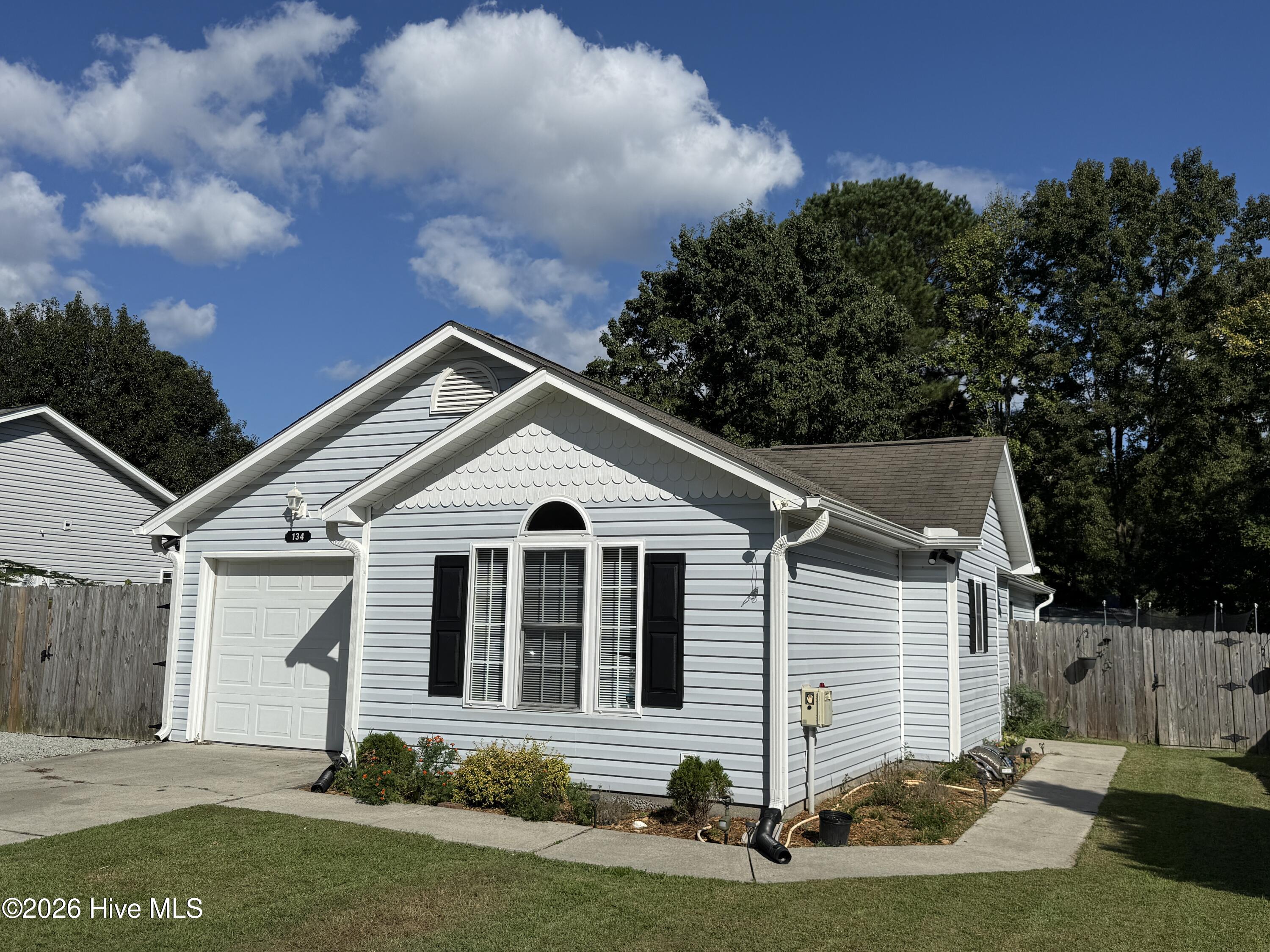134 Luke Court Property Photo 1