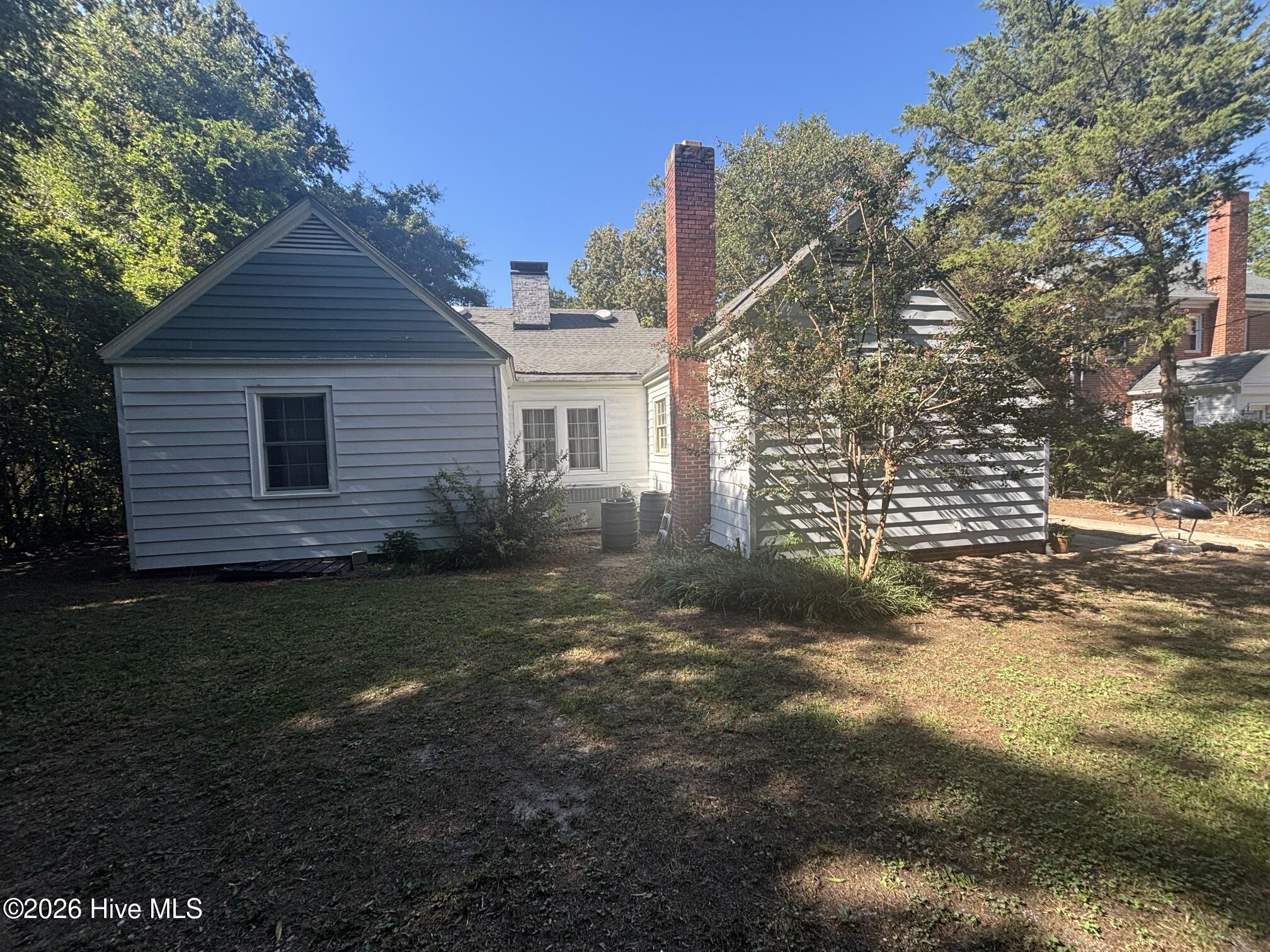112 Raleigh Road Parkway N Property Photo 7
