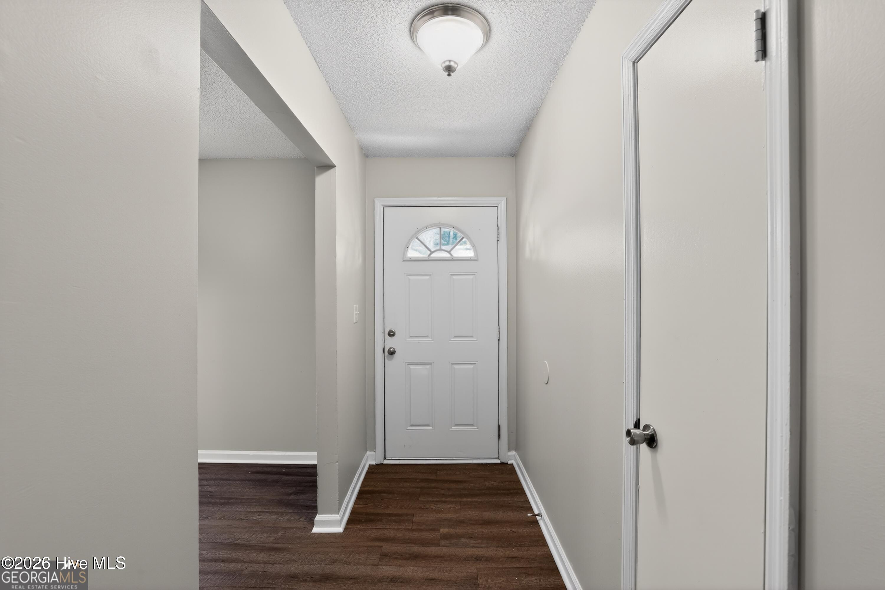 3016 Mistletoe Avenue Property Photo 2