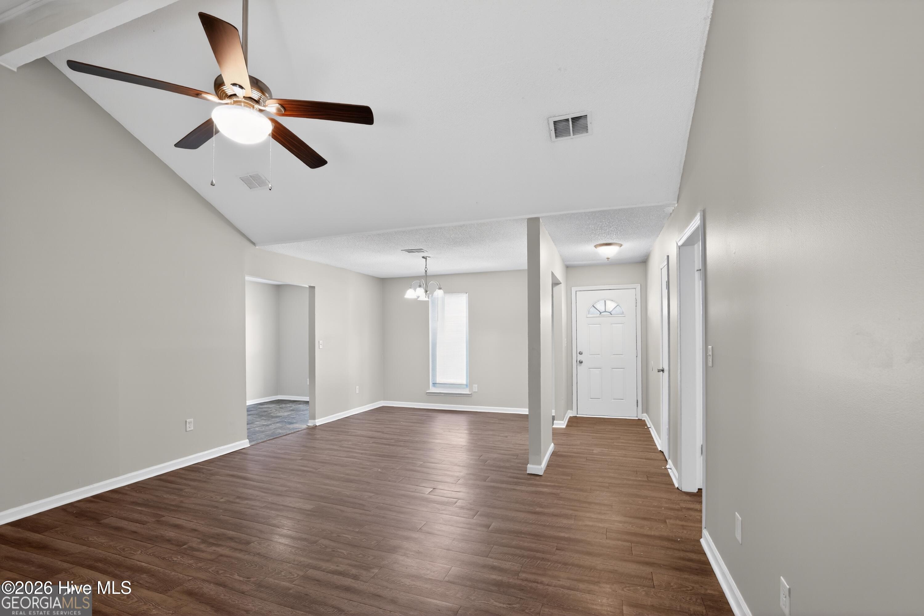 3016 Mistletoe Avenue Property Photo 7