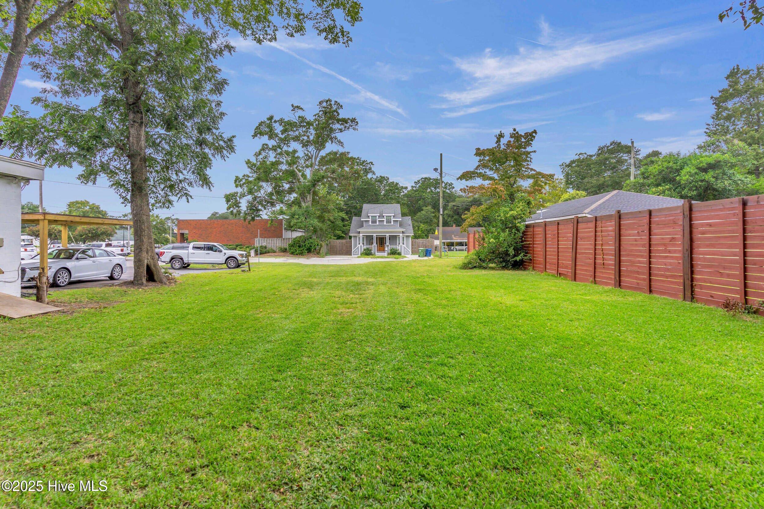 6 29 Montgomery Avenue Property Photo 4