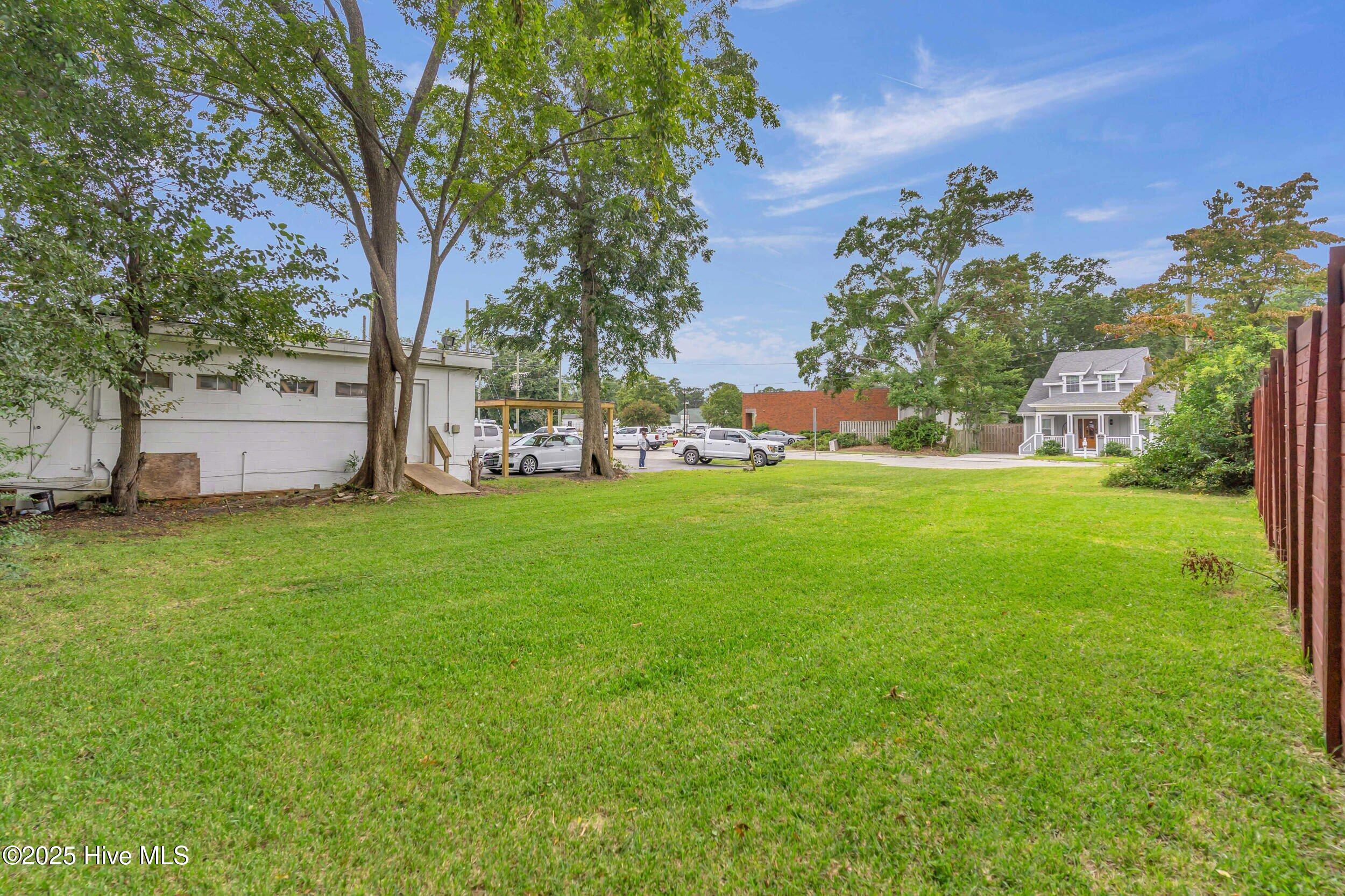 6 29 Montgomery Avenue Property Photo 6