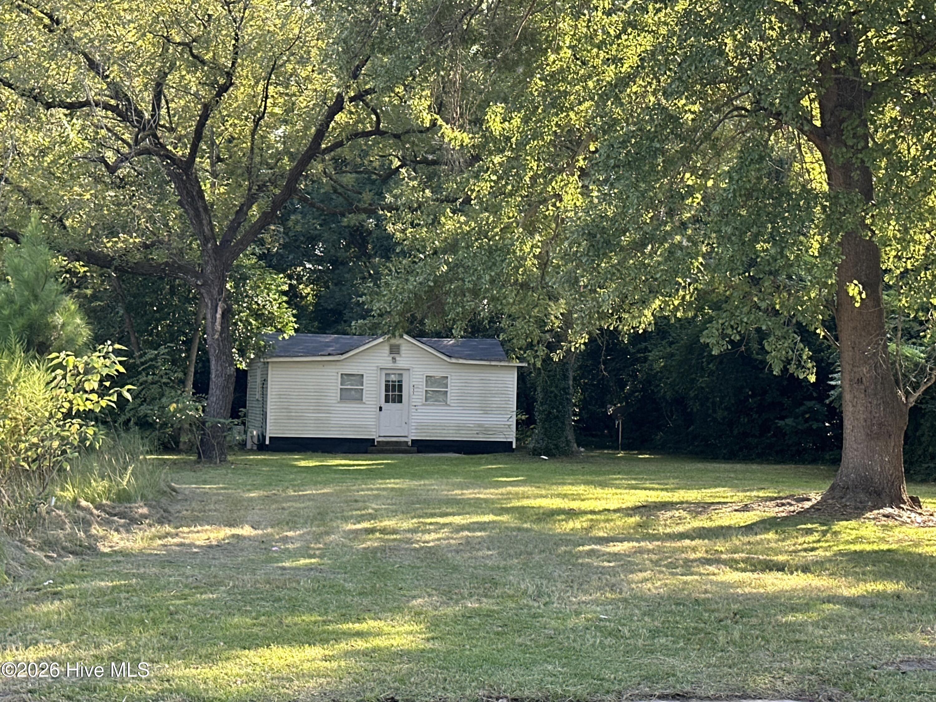 411 Mckay Street Property Photo 1