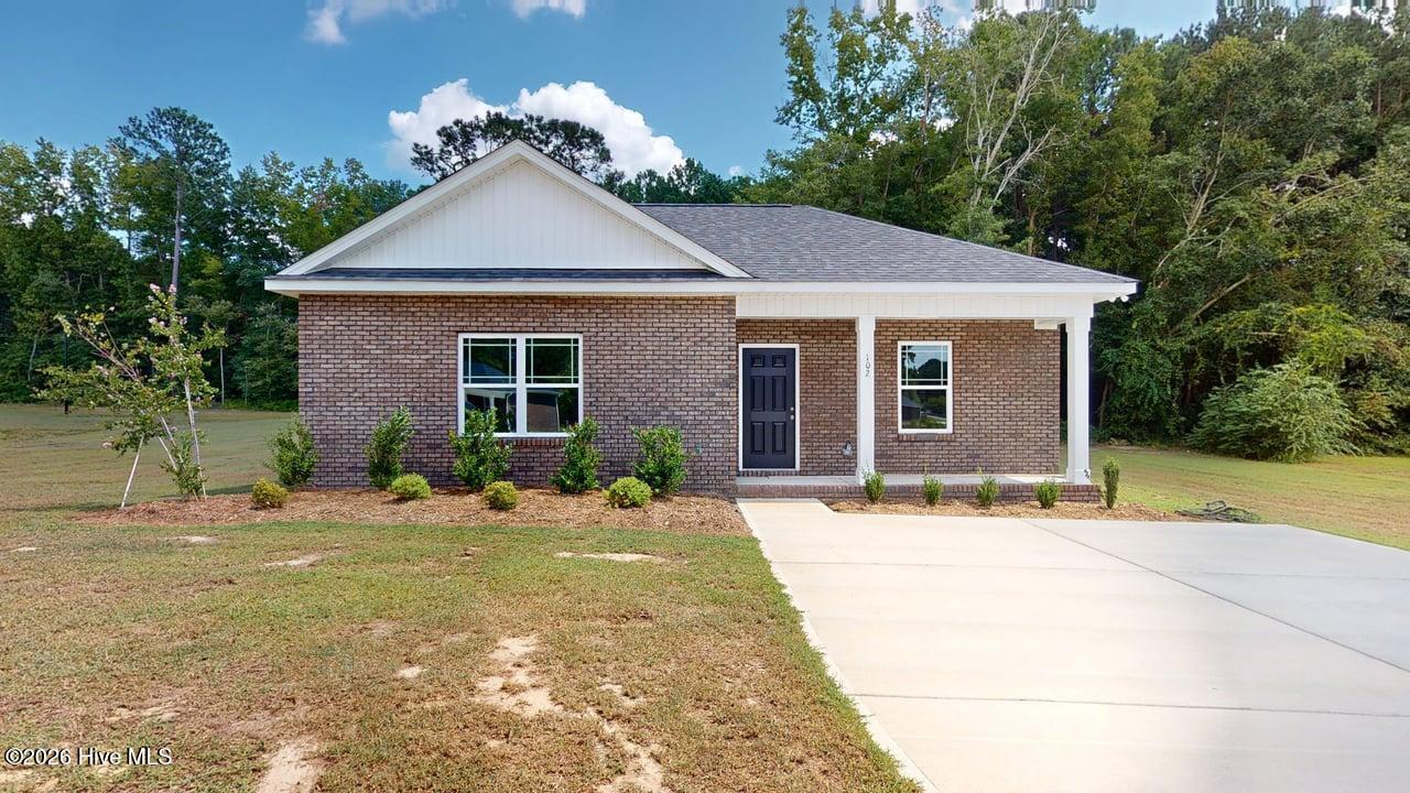 102 Sandy Springs Drive Property Photo 1