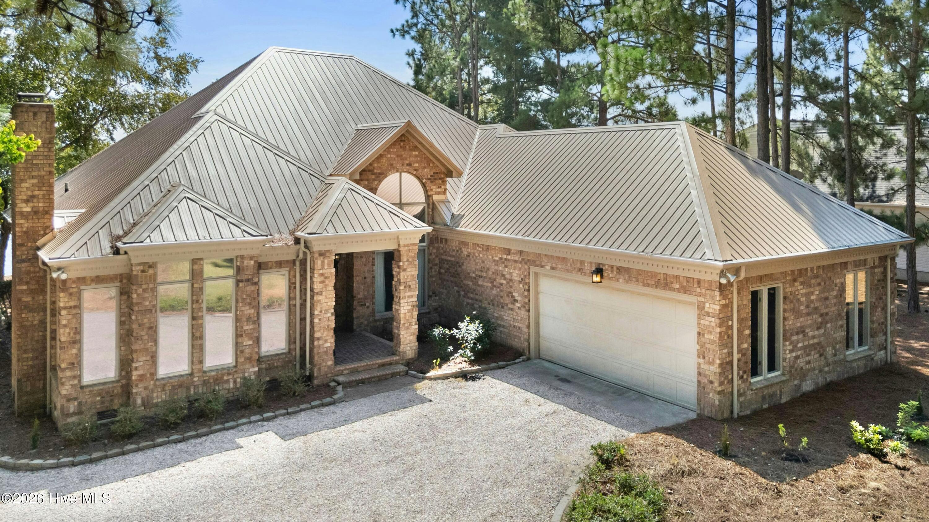 161 Morris Drive Property Photo 1