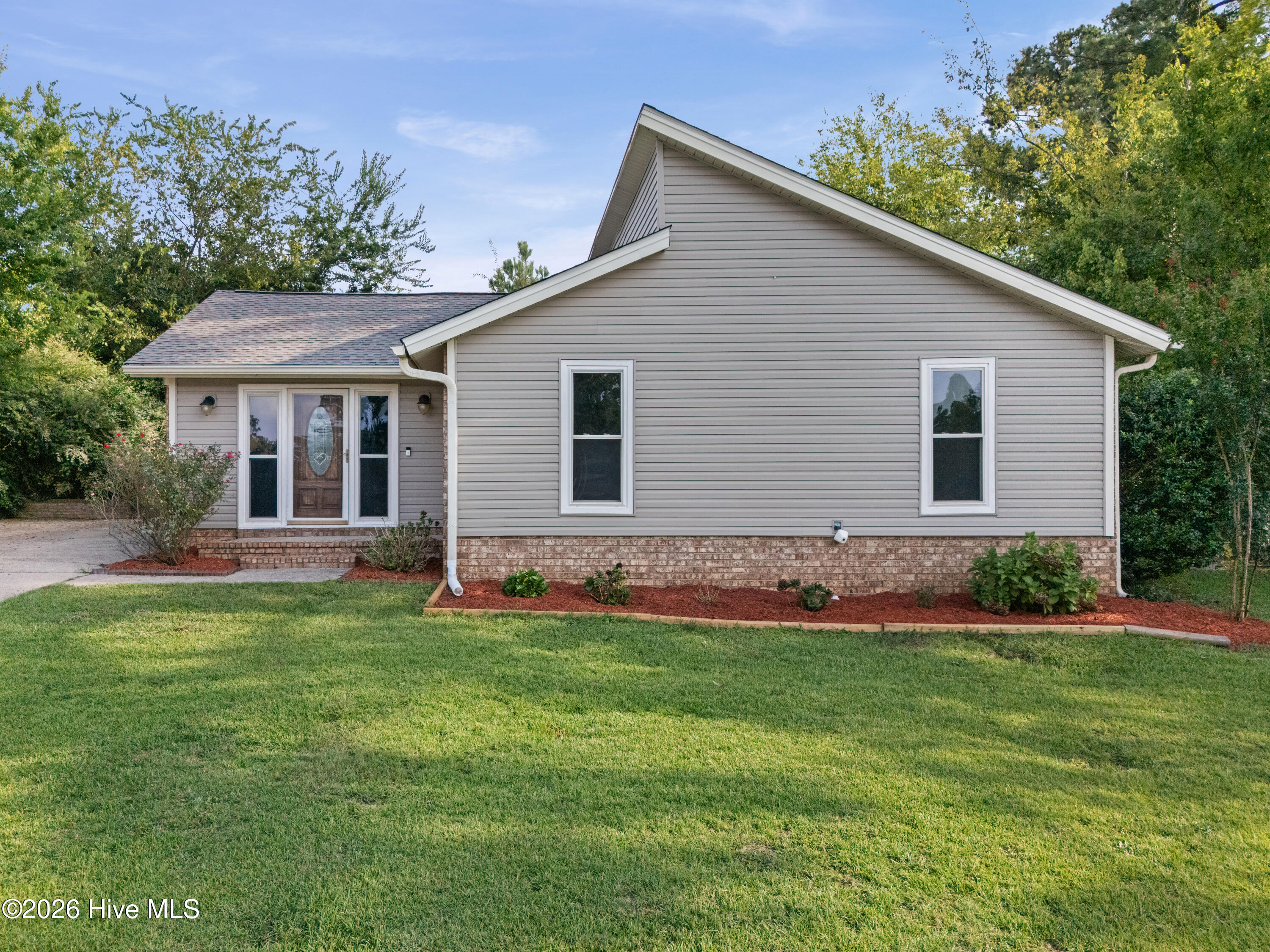 309 E Wynngate Drive E Property Photo 1
