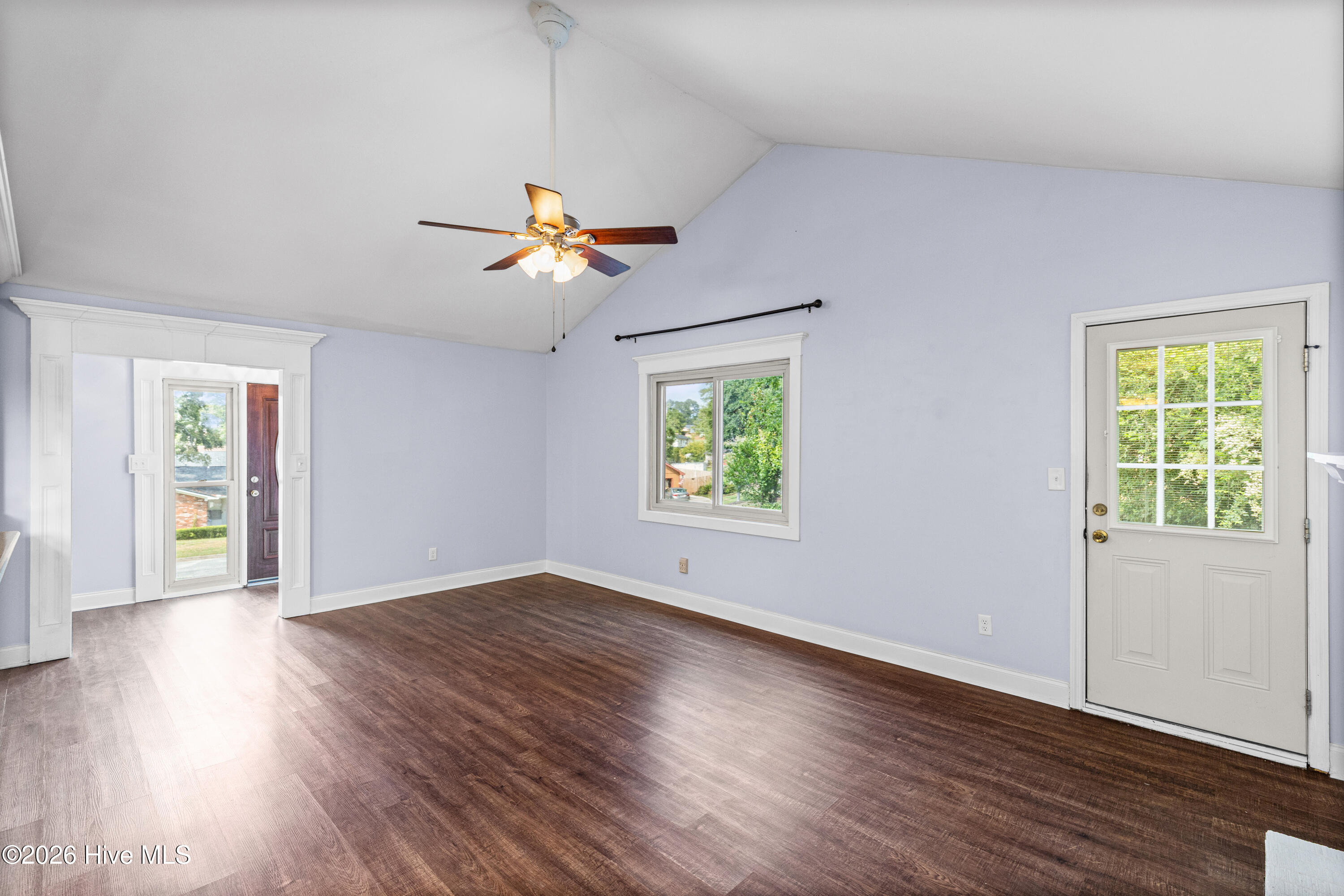 309 E Wynngate Drive E Property Photo 6