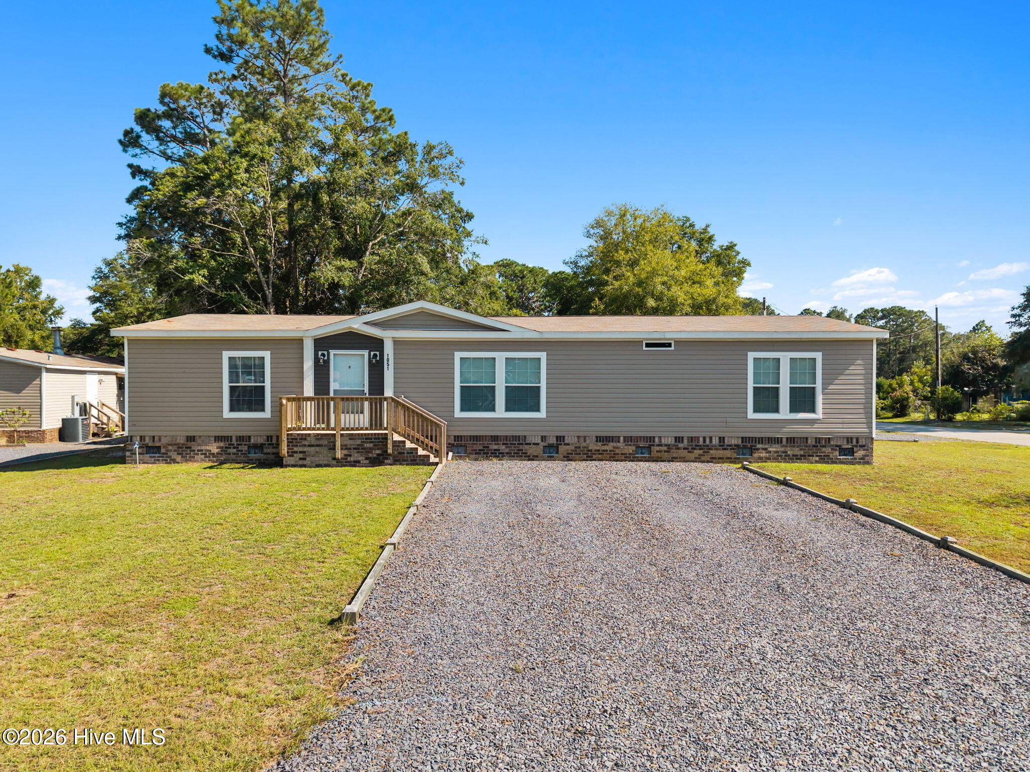 1051 Pine Bur Circle Property Photo 2