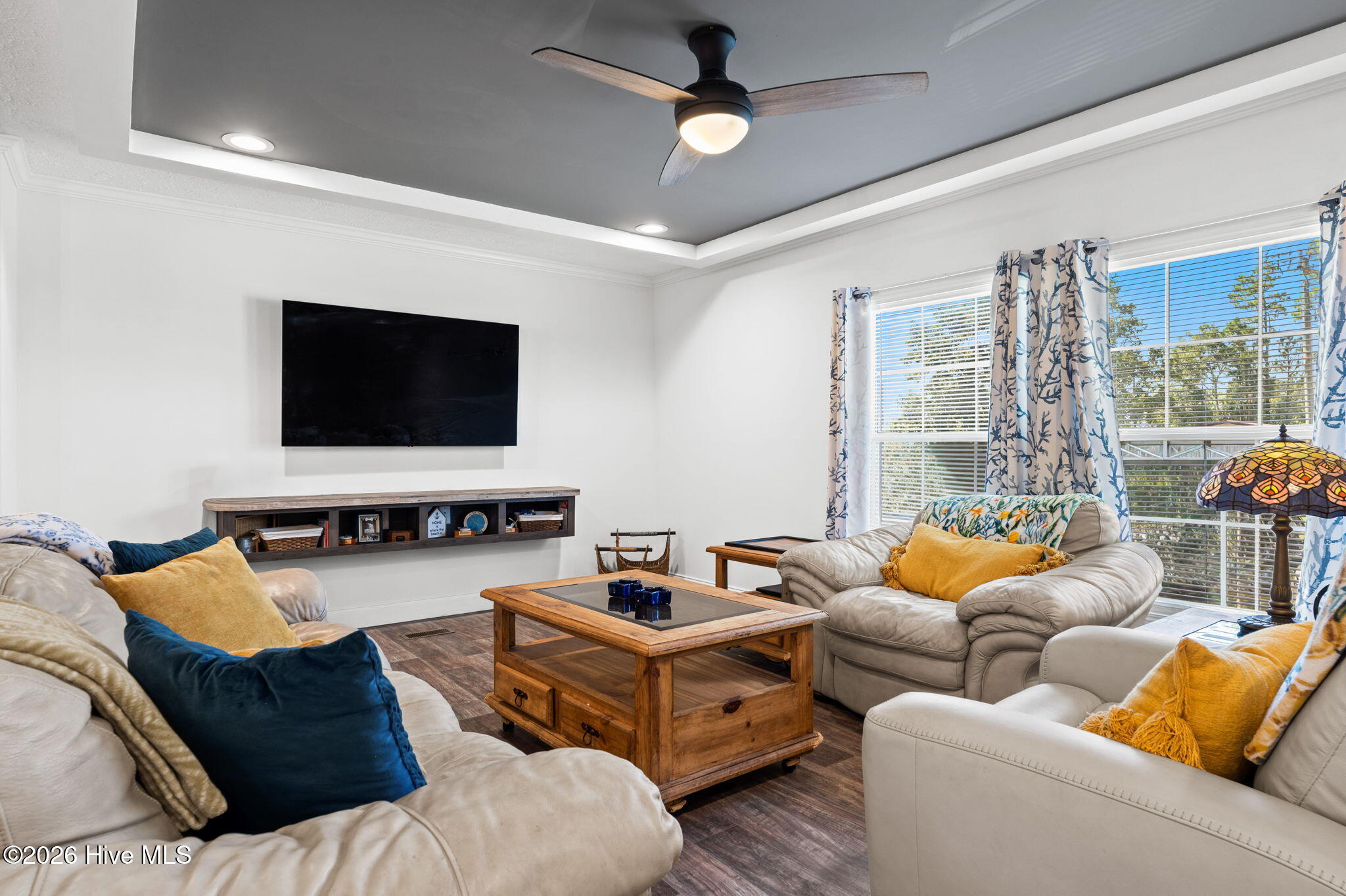 1051 Pine Bur Circle Property Photo 4